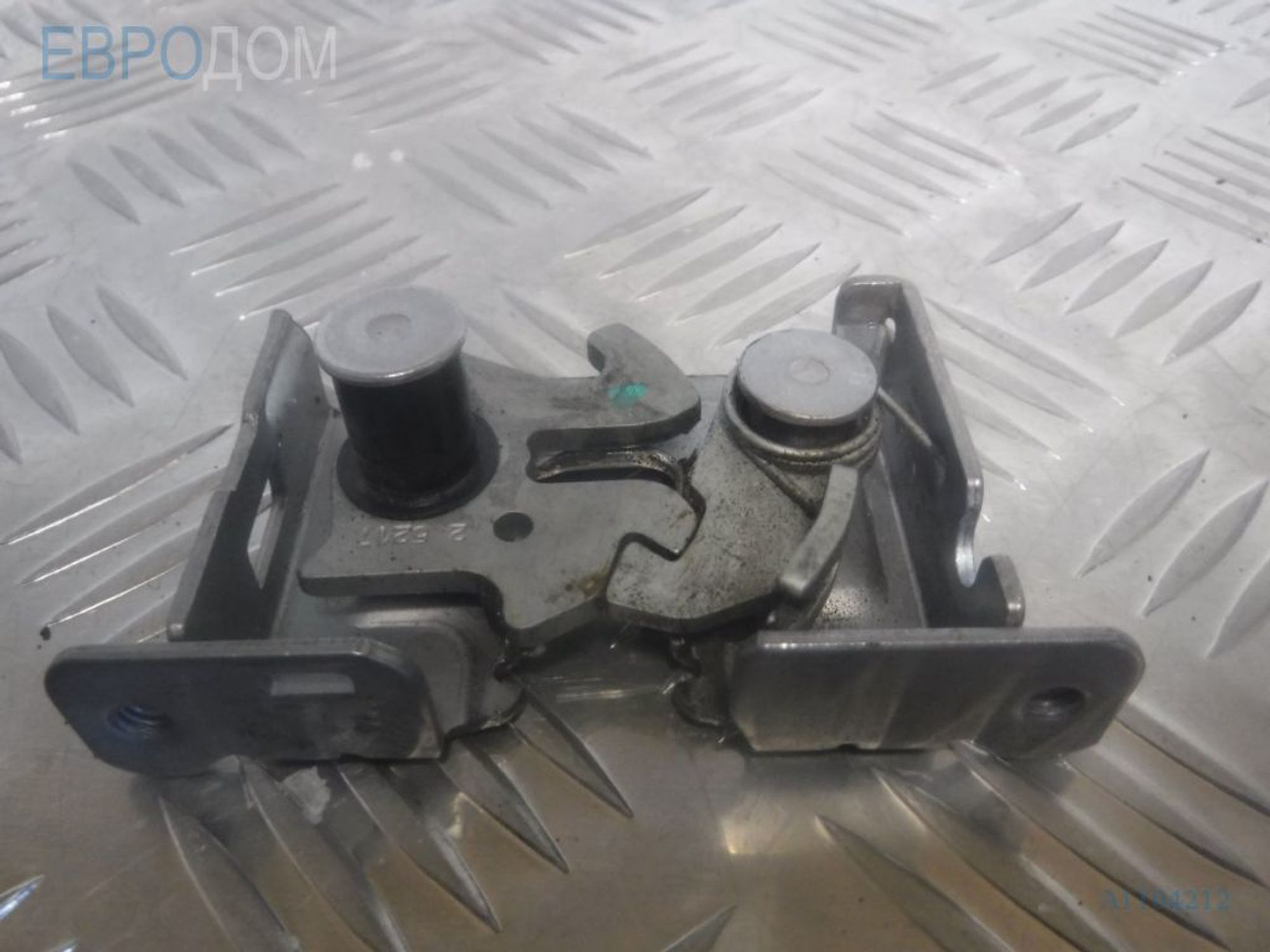https://ycs.partsauto.market/partsauto-images/thmbs/3237d7da8dc2136f56140620af6d0874/68223ac7b4cafdd710f5efa08beded5f/fd6d926fd59a3857c2983552da9b91e6.jpg