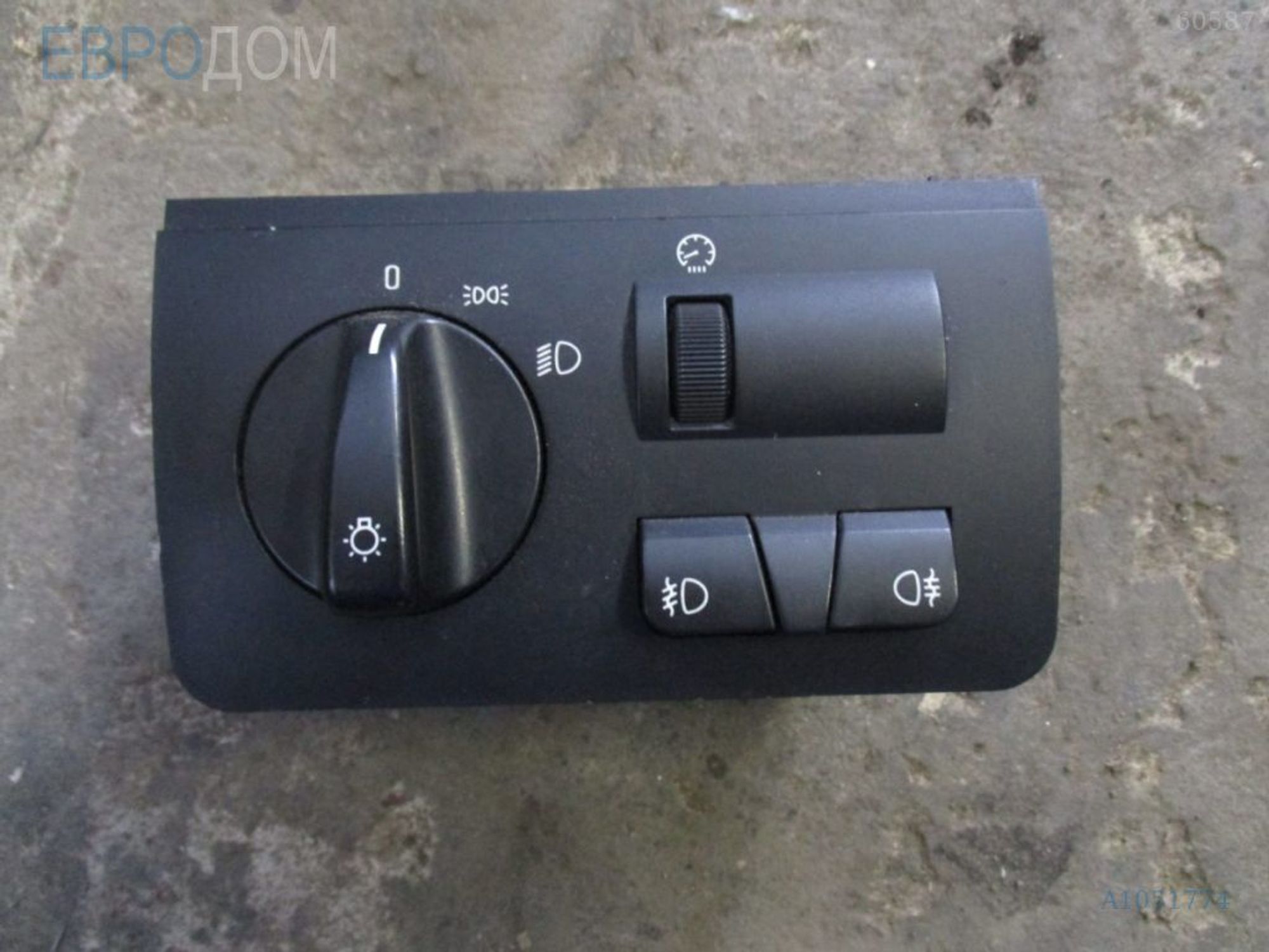https://ycs.partsauto.market/partsauto-images/thmbs/3237d7da8dc2136f56140620af6d0874/6a6d95f7588385324cab7bf81bd330ad/64bdd48cc1f3d8a7ef0980589fdaf89a.jpg
