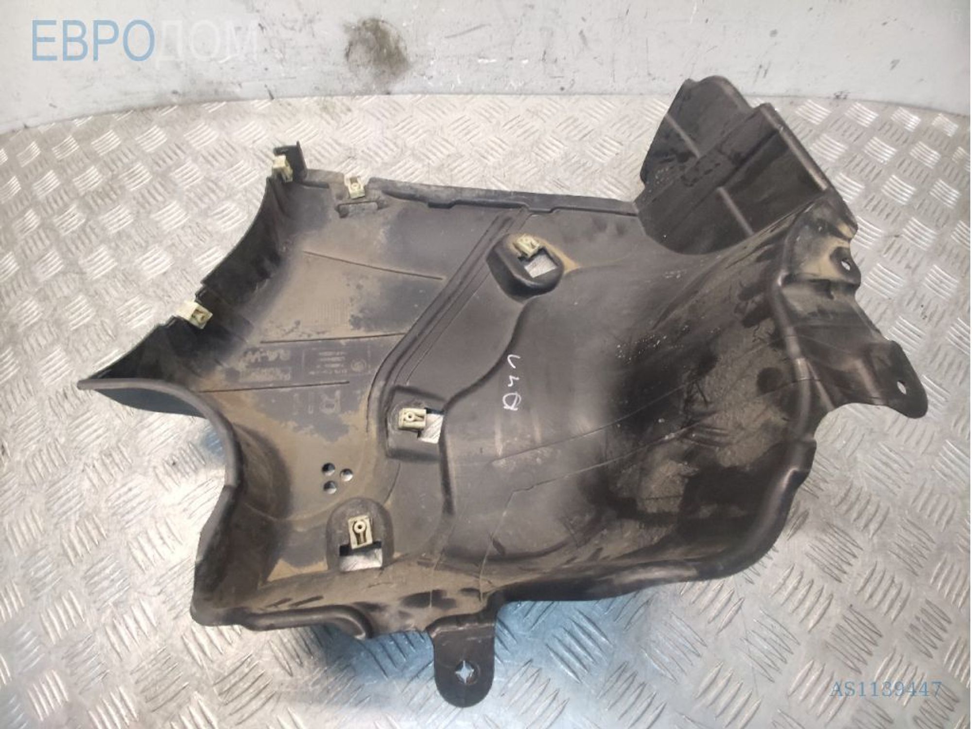 https://ycs.partsauto.market/partsauto-images/thmbs/3237d7da8dc2136f56140620af6d0874/7a652983520449cbed9bc46fd5829c62/59eb83bc34494e556fef94508024c632.jpg