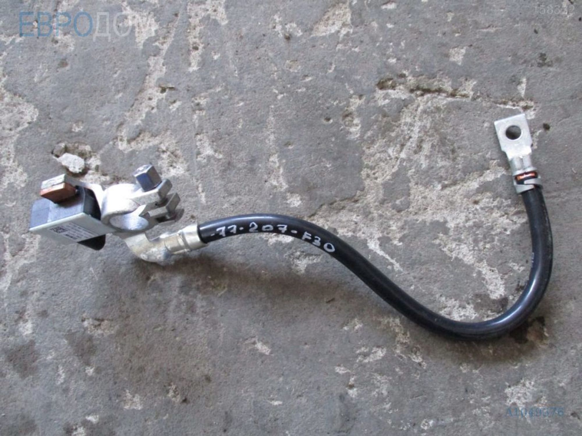 https://ycs.partsauto.market/partsauto-images/thmbs/3237d7da8dc2136f56140620af6d0874/7e98f5723d2059da8c3d539137cb6f60/d1da35a7bb54a2f57815ea9bac62fa17.jpg