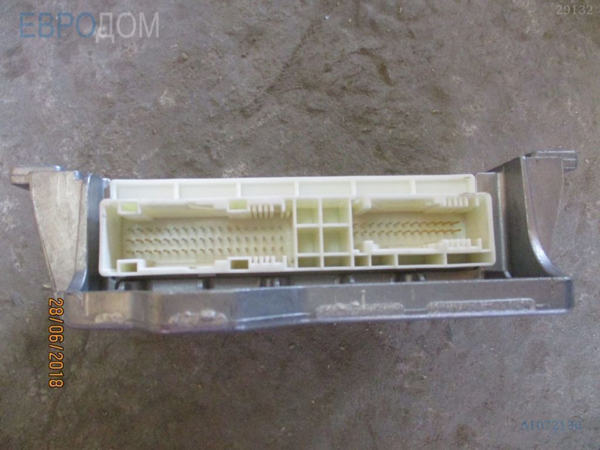 https://ycs.partsauto.market/partsauto-images/thmbs/3237d7da8dc2136f56140620af6d0874/8a67e5acc9a91048c66359a95b6360c0/012a6bc4b58fca0eb20868c4f8cbafd7.jpg
