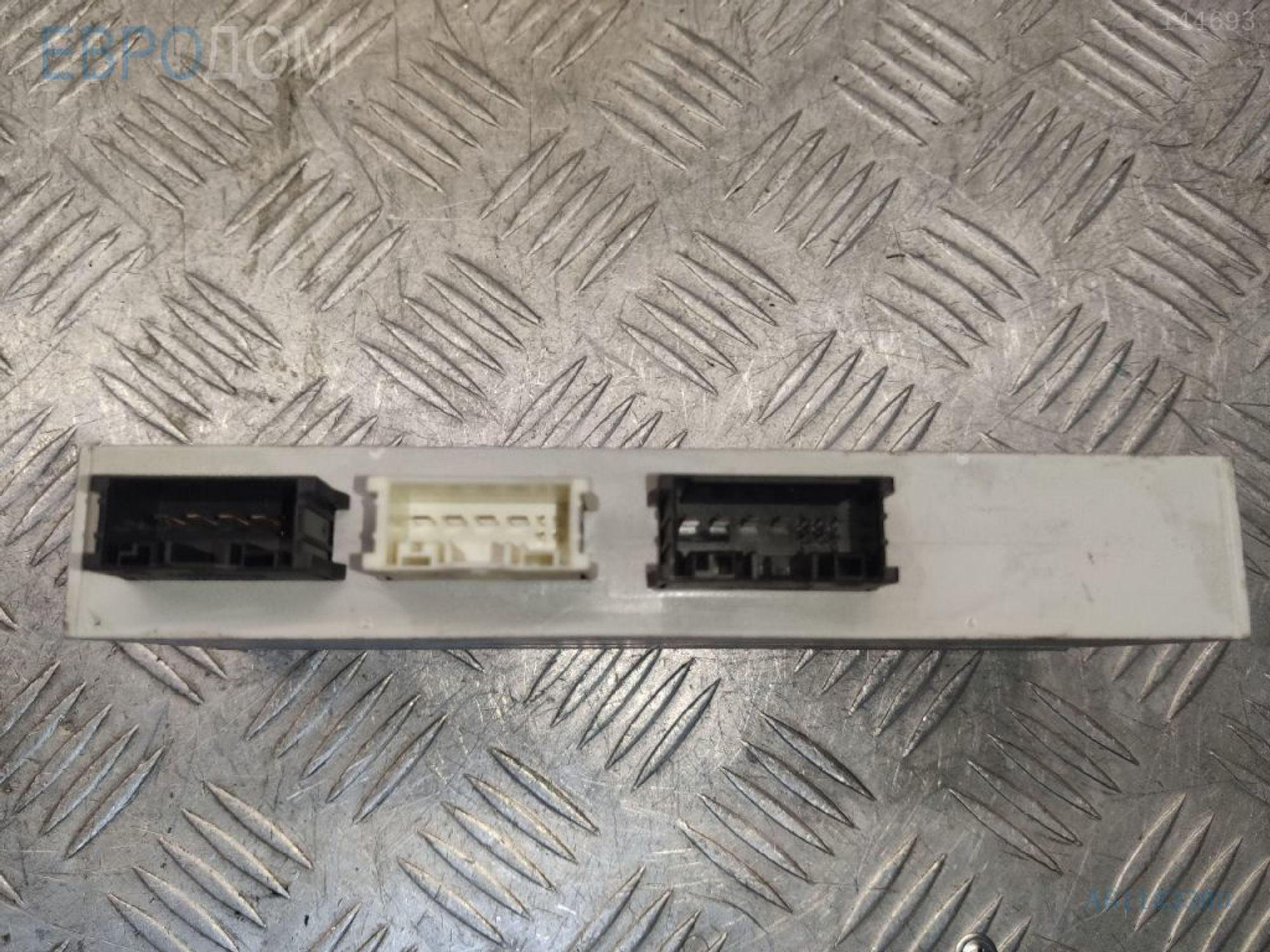 https://ycs.partsauto.market/partsauto-images/thmbs/3237d7da8dc2136f56140620af6d0874/93bb6274ff9cafedb0ac76de75dca95a/a2c12084c9814fcd2316768e4d347918.jpg