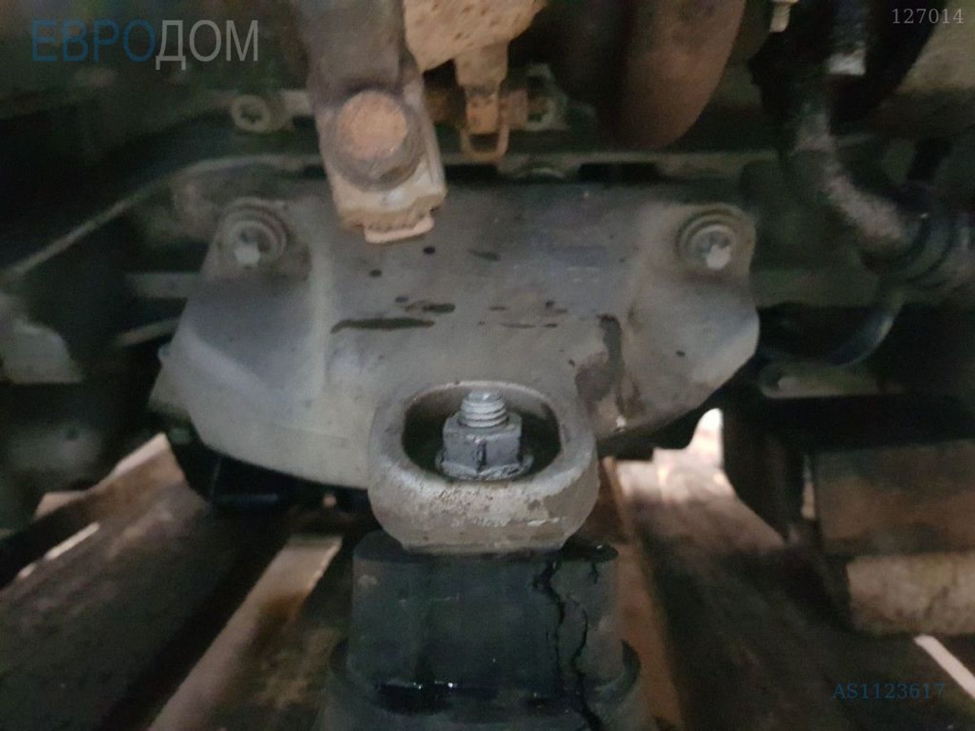 https://ycs.partsauto.market/partsauto-images/thmbs/3237d7da8dc2136f56140620af6d0874/9bcce5c3760f5dcb851d7e5d5fff256c/49f435cb985780b3a2efa667718cafaf.jpg