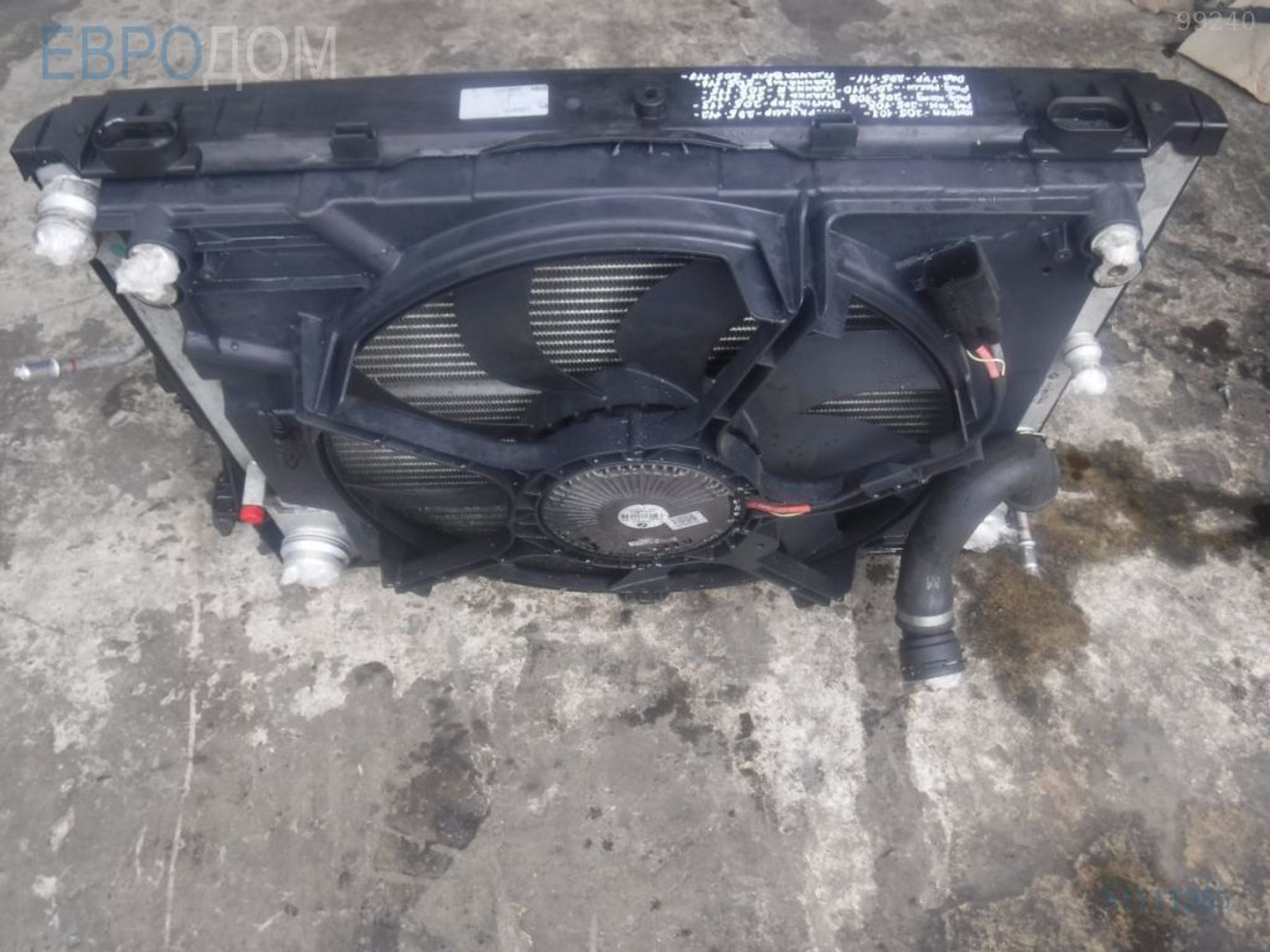 https://ycs.partsauto.market/partsauto-images/thmbs/3237d7da8dc2136f56140620af6d0874/a1a82a08b4e3e8a51657df87c36ea6b6/f573bc6f095257f4d4bfb0b1c223c33b.jpg