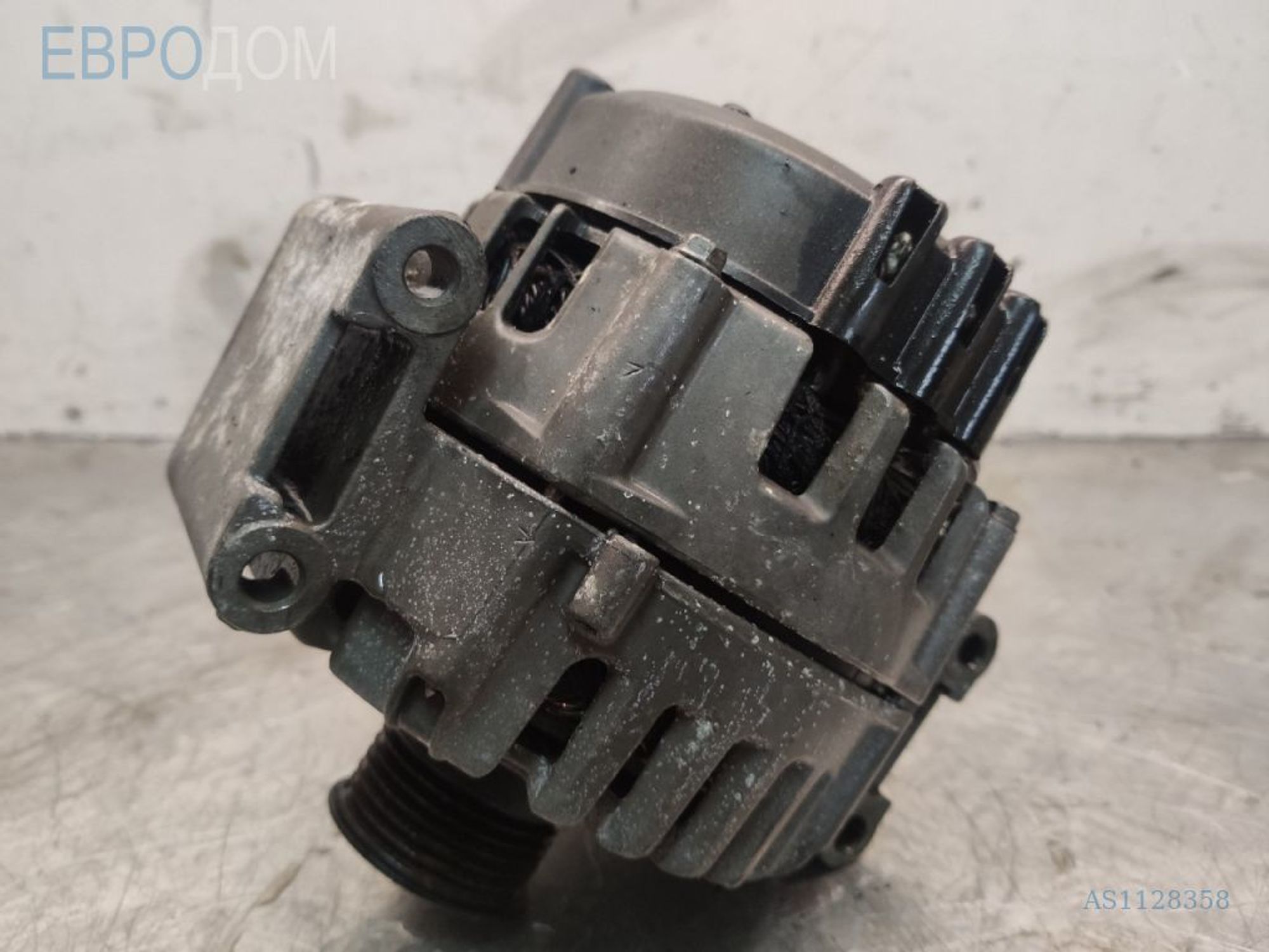 https://ycs.partsauto.market/partsauto-images/thmbs/3237d7da8dc2136f56140620af6d0874/bb018126d01f5792fce1e7deaee258a7/1d288aedee8dacca5af4ca651e705450.jpg