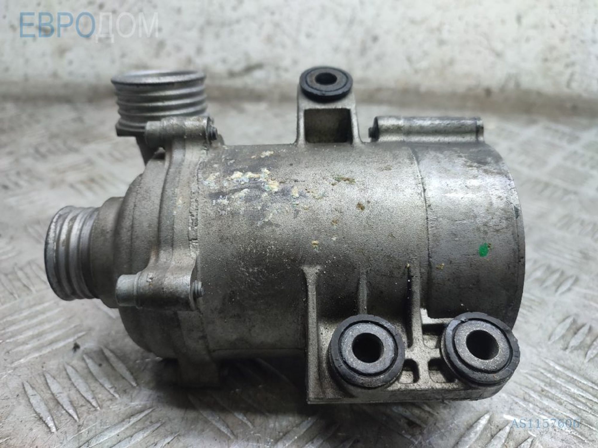 https://ycs.partsauto.market/partsauto-images/thmbs/3237d7da8dc2136f56140620af6d0874/c1ddd55f136d1bdab5c6ba3933b200fd/ef7ab1cb9c11077c64766d8fcc5577e7.jpg