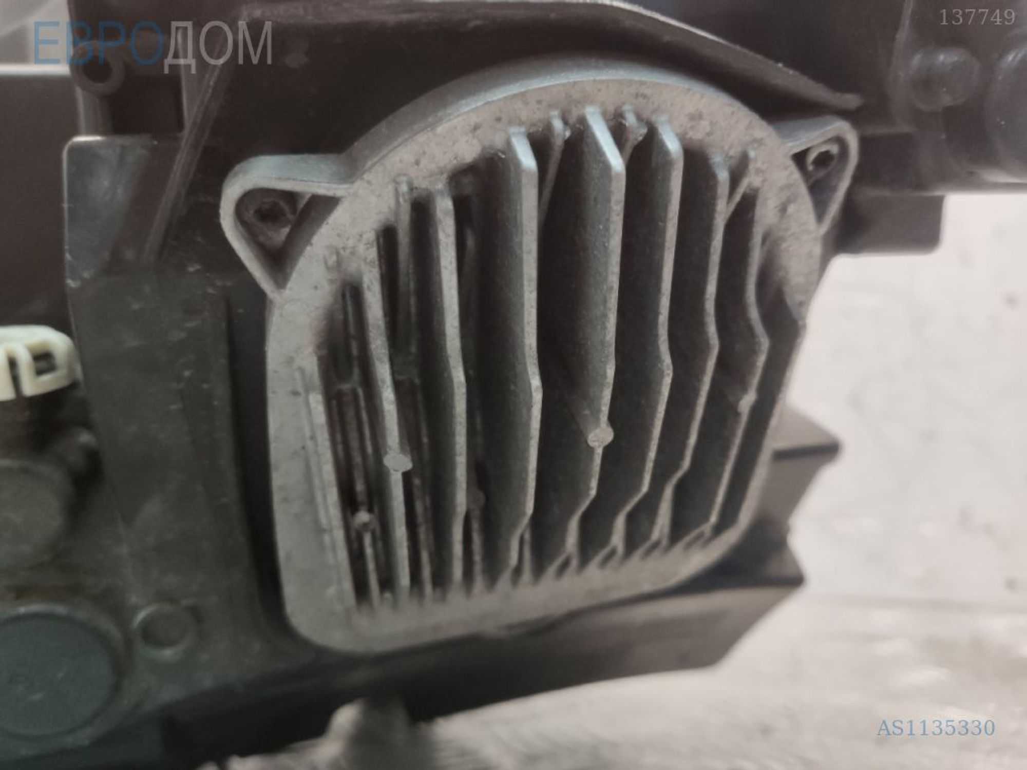 https://ycs.partsauto.market/partsauto-images/thmbs/3237d7da8dc2136f56140620af6d0874/c2ecfcc70b41cf87123f68548c285164/d983bd99efd3ab68fb89ec92746508c6.jpg
