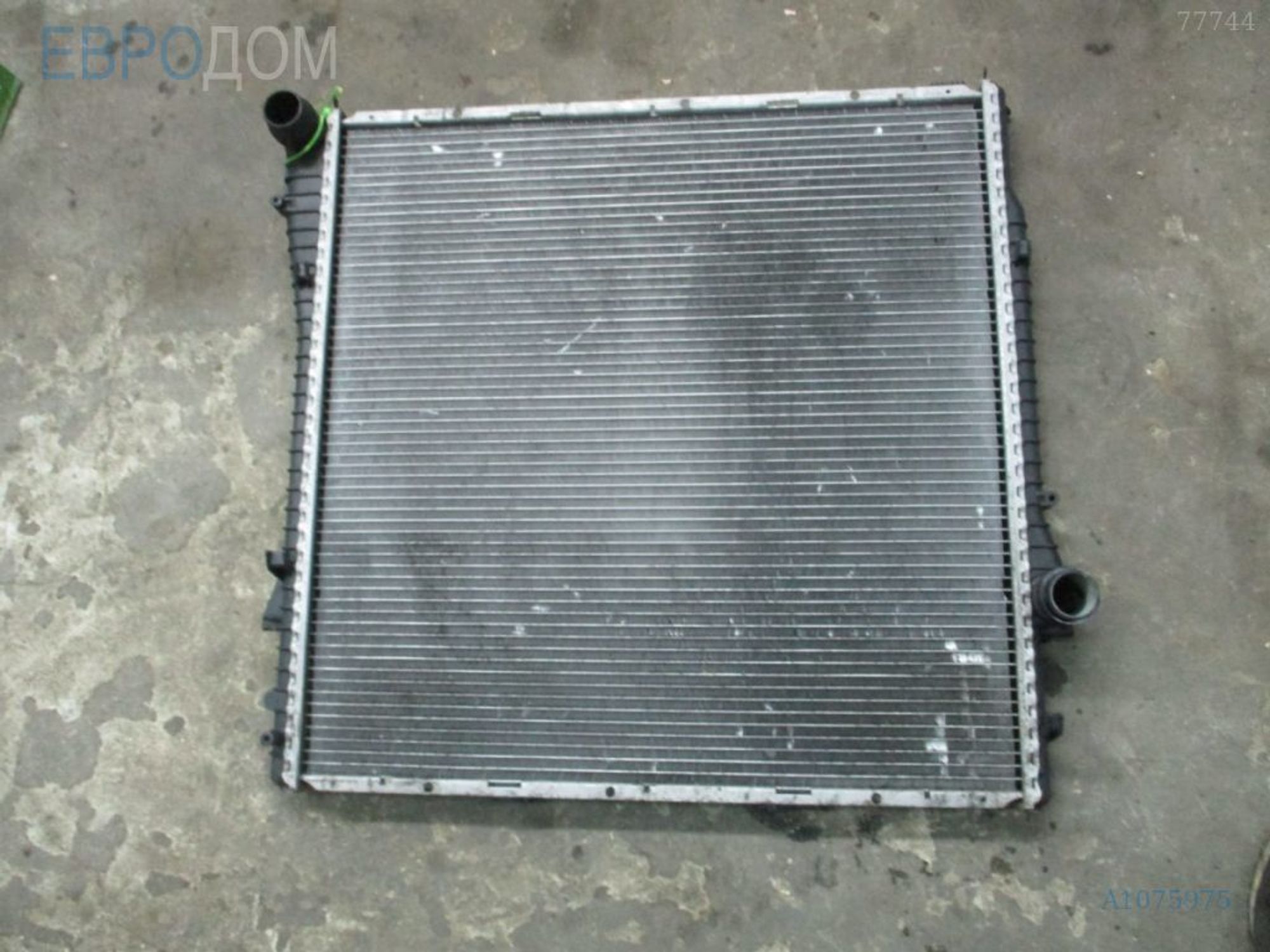 https://ycs.partsauto.market/partsauto-images/thmbs/3237d7da8dc2136f56140620af6d0874/cbcf0ff0d2aca6aed66d22200f32323d/c2ac809f7a5206b39fd29921af236b4d.jpg