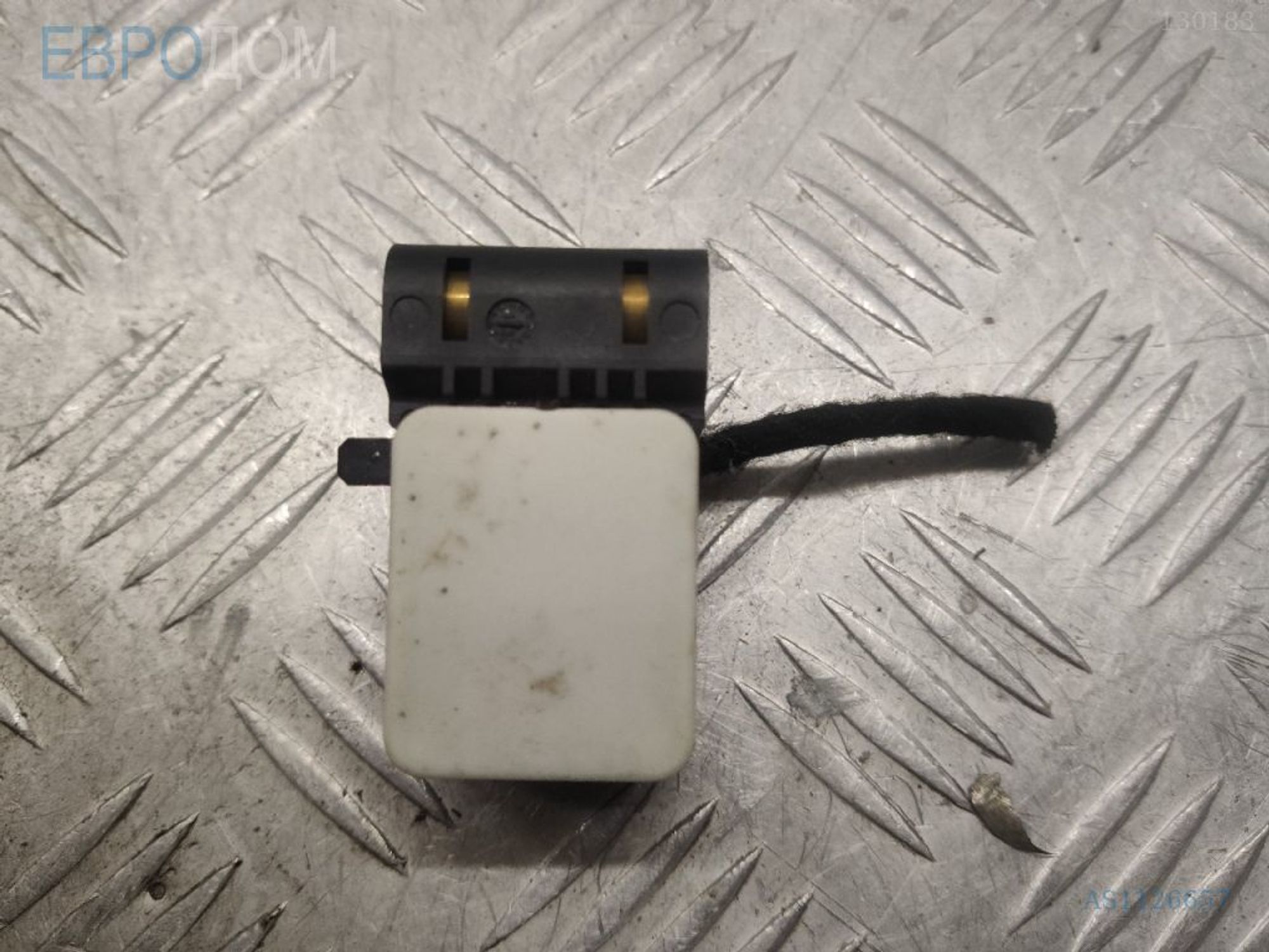 https://ycs.partsauto.market/partsauto-images/thmbs/3237d7da8dc2136f56140620af6d0874/ef0ab7bb763586b3e6ed8c3841e69f6a/8b8c91d1e09e4d535066ed04ab3543f5.jpg