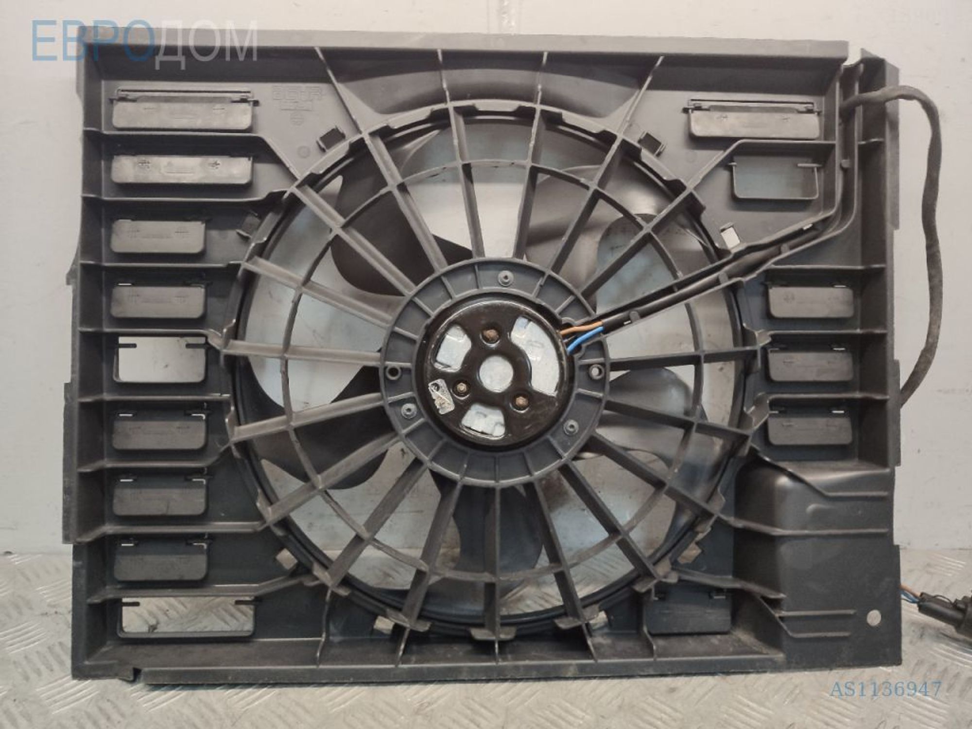 https://ycs.partsauto.market/partsauto-images/thmbs/3237d7da8dc2136f56140620af6d0874/f204ab2781397c9bc259879514a0402c/d4d90864b8f2a1889801e9a87129454a.jpg