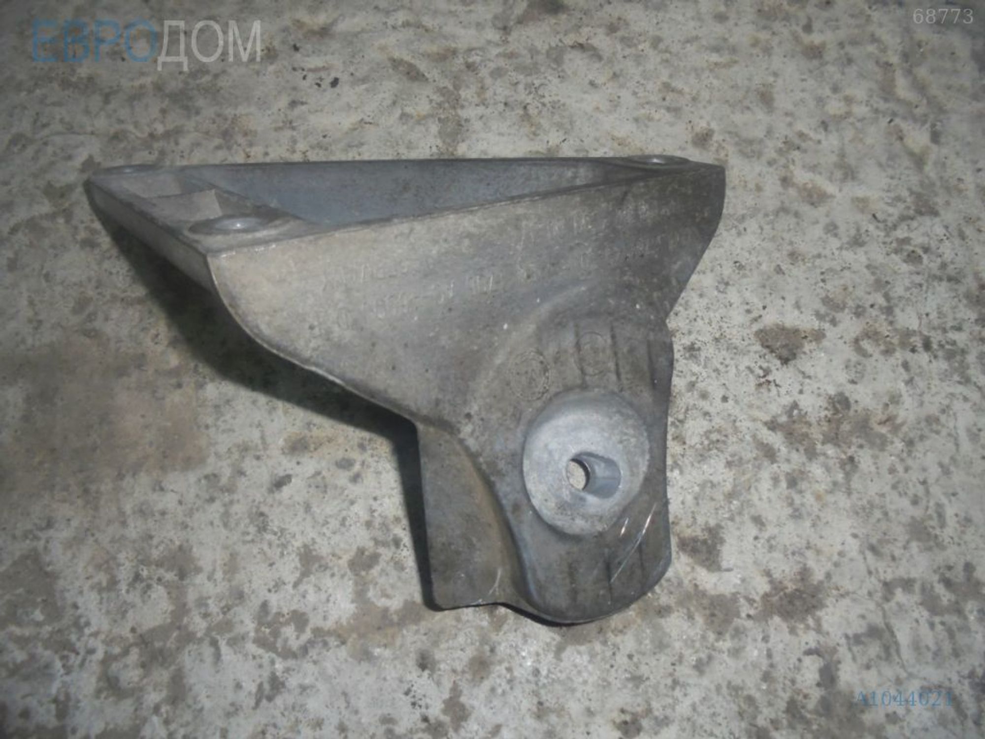https://ycs.partsauto.market/partsauto-images/thmbs/3237d7da8dc2136f56140620af6d0874/f654d7023389a79dd02b909e71b000b2/20f6a8a6f3c97cf33de6872c08156404.jpg
