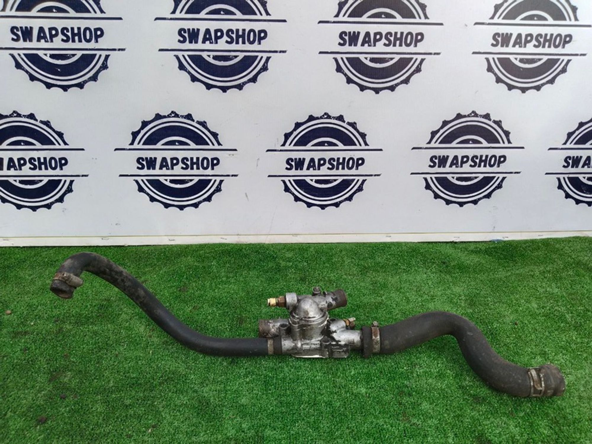Корпус термостата Toyota sprinter 1990 1632111010 EE98 3E, 1000 рублей, Сосновоборск