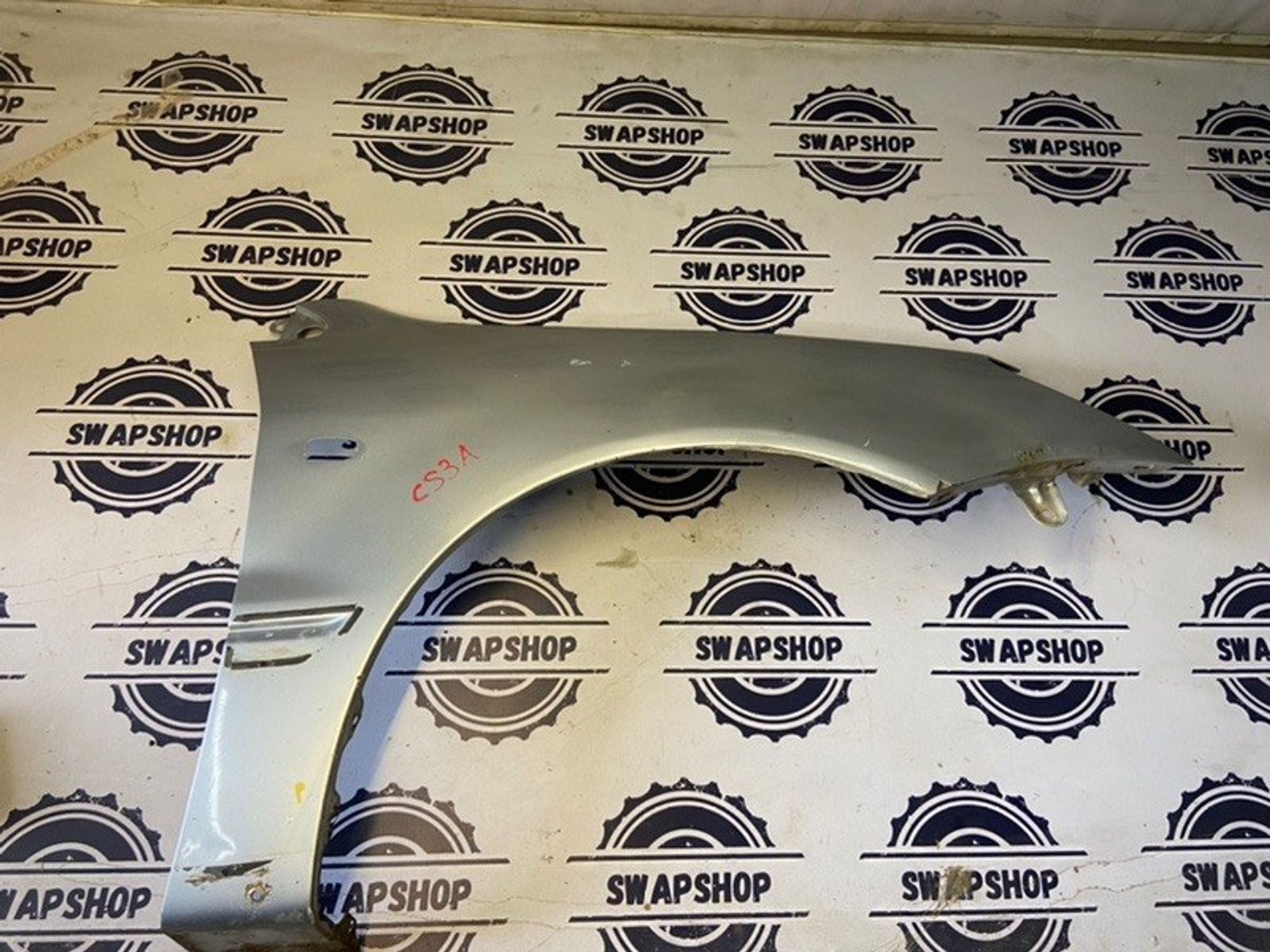 Крыло mitsubishi lancer cedia 2002 MR555070 4G93, 3000 рублей, Сосновоборск
