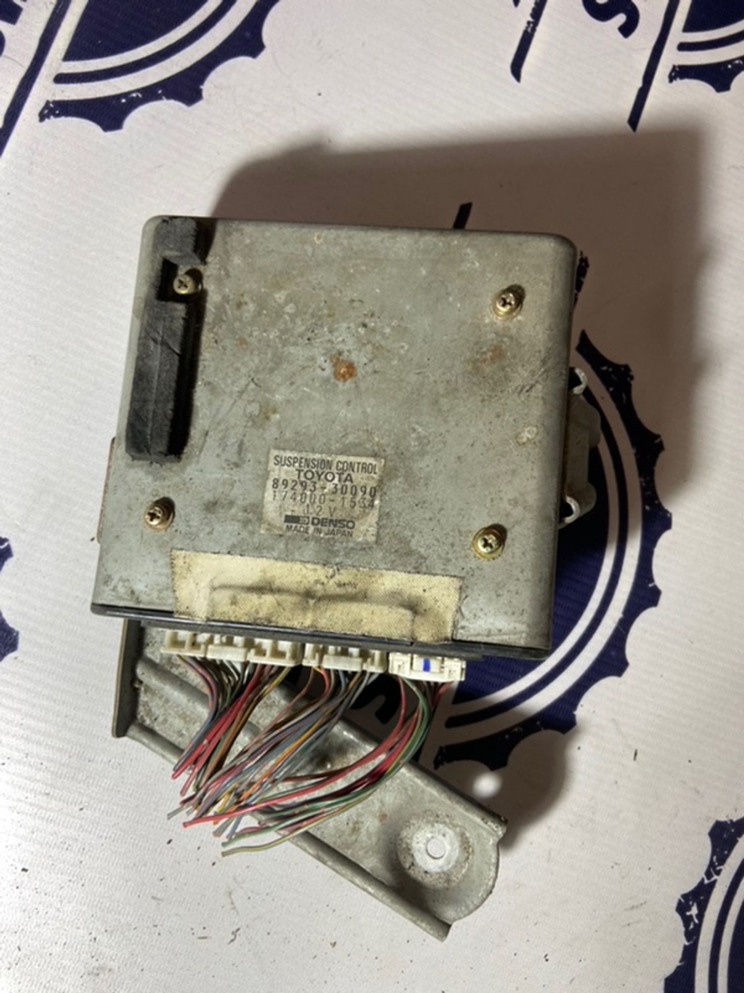 Блок управления подвеской Toyota crown majesta 1992 8929330090 JZS147 2JZ-GE, 3800 рублей, Сосновоборск