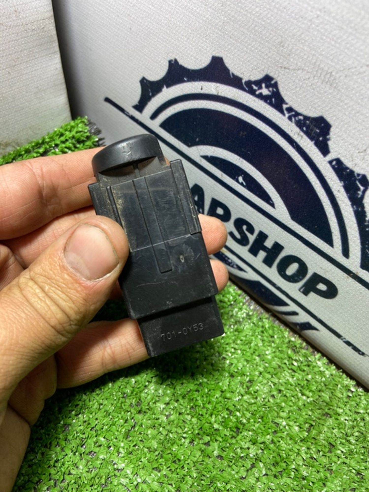 Кнопка аварийной сигнализации Toyota Celica 1988 8433220340 ST202 3S-FE, 600 рублей, Сосновоборск