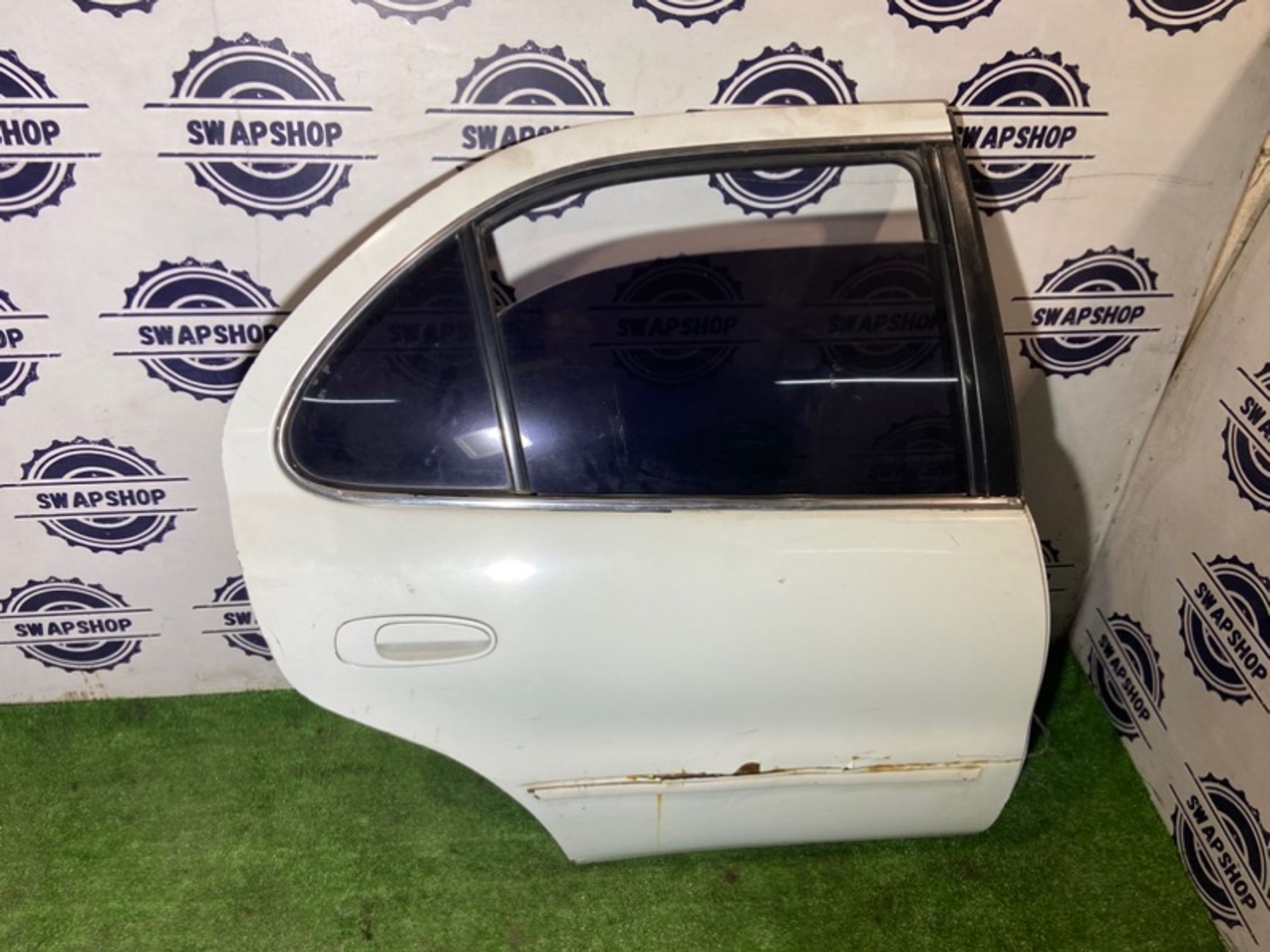 Дверь боковая Toyota sprinter 1992 6700312661 EE101, задняя правая, 700 рублей, Сосновоборск