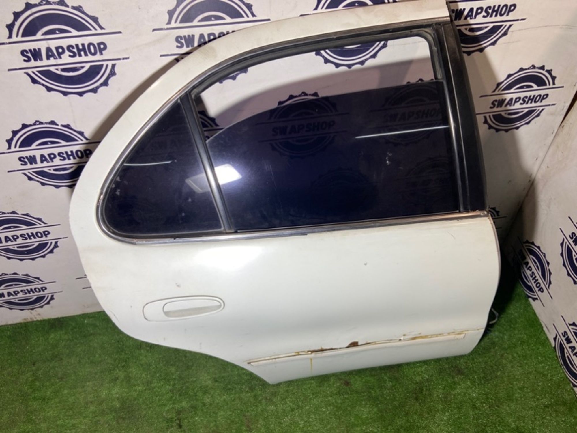 Дверь боковая Toyota sprinter 1992 6700312661 EE101, задняя правая, 700 рублей, Сосновоборск