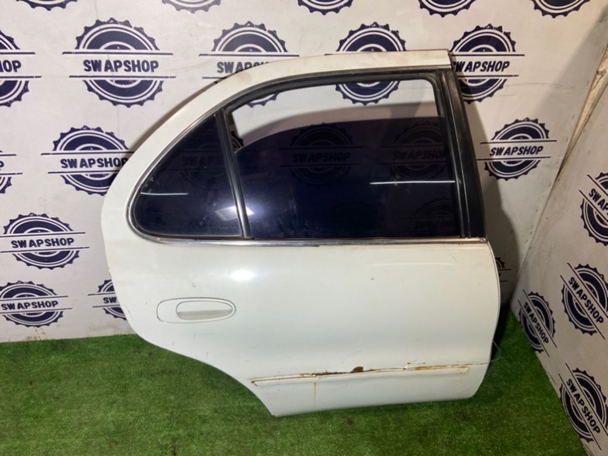 Дверь боковая Toyota sprinter 1992 6700312661 EE101, задняя правая, 700 рублей, Сосновоборск