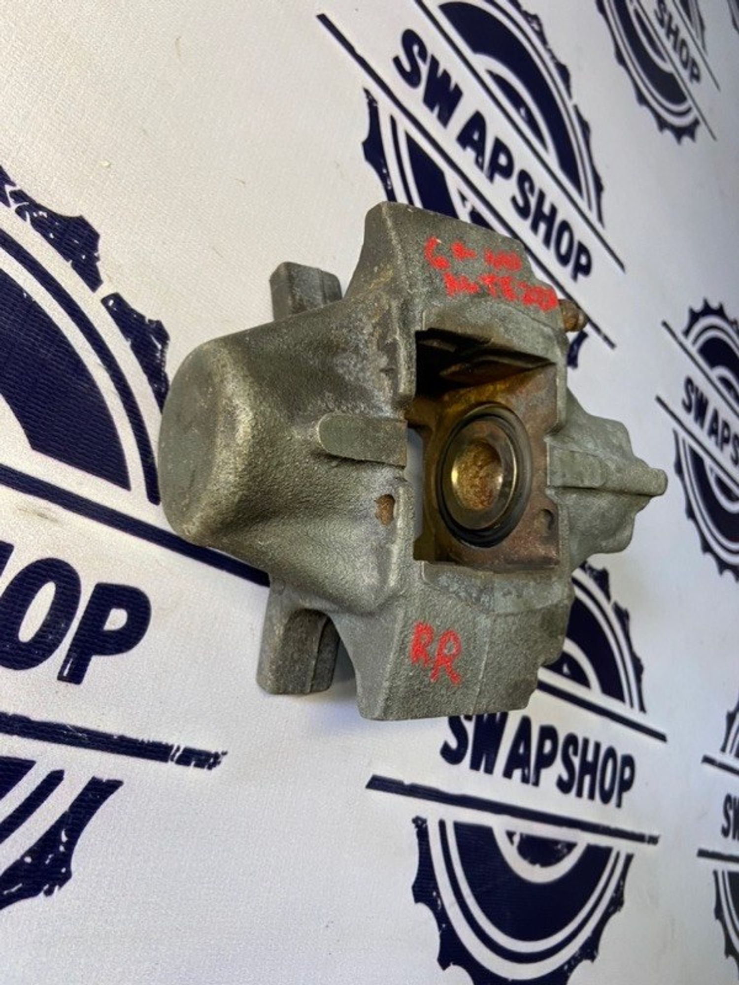 Суппорт тормозной Toyota altezza 2000 4773030480 GXE 1G-FE, задний правый, 1200 рублей, Сосновоборск