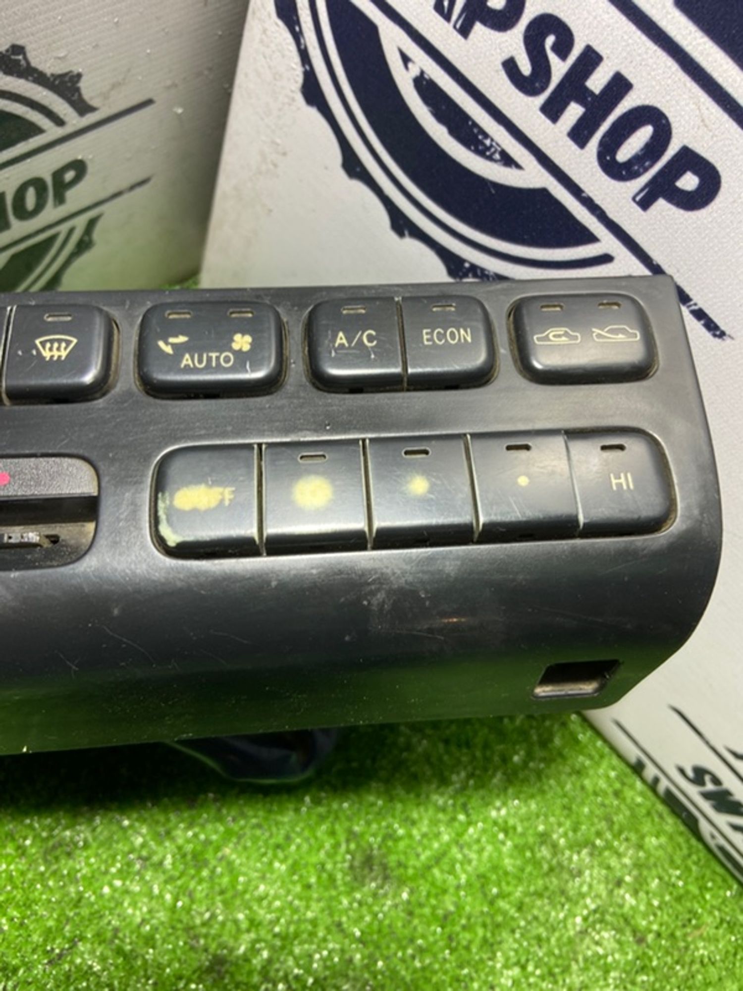 Блок управления климат-контролем Toyota Corona 1992 886502B330 AT190 4A-FE, 2000 рублей, Сосновоборск