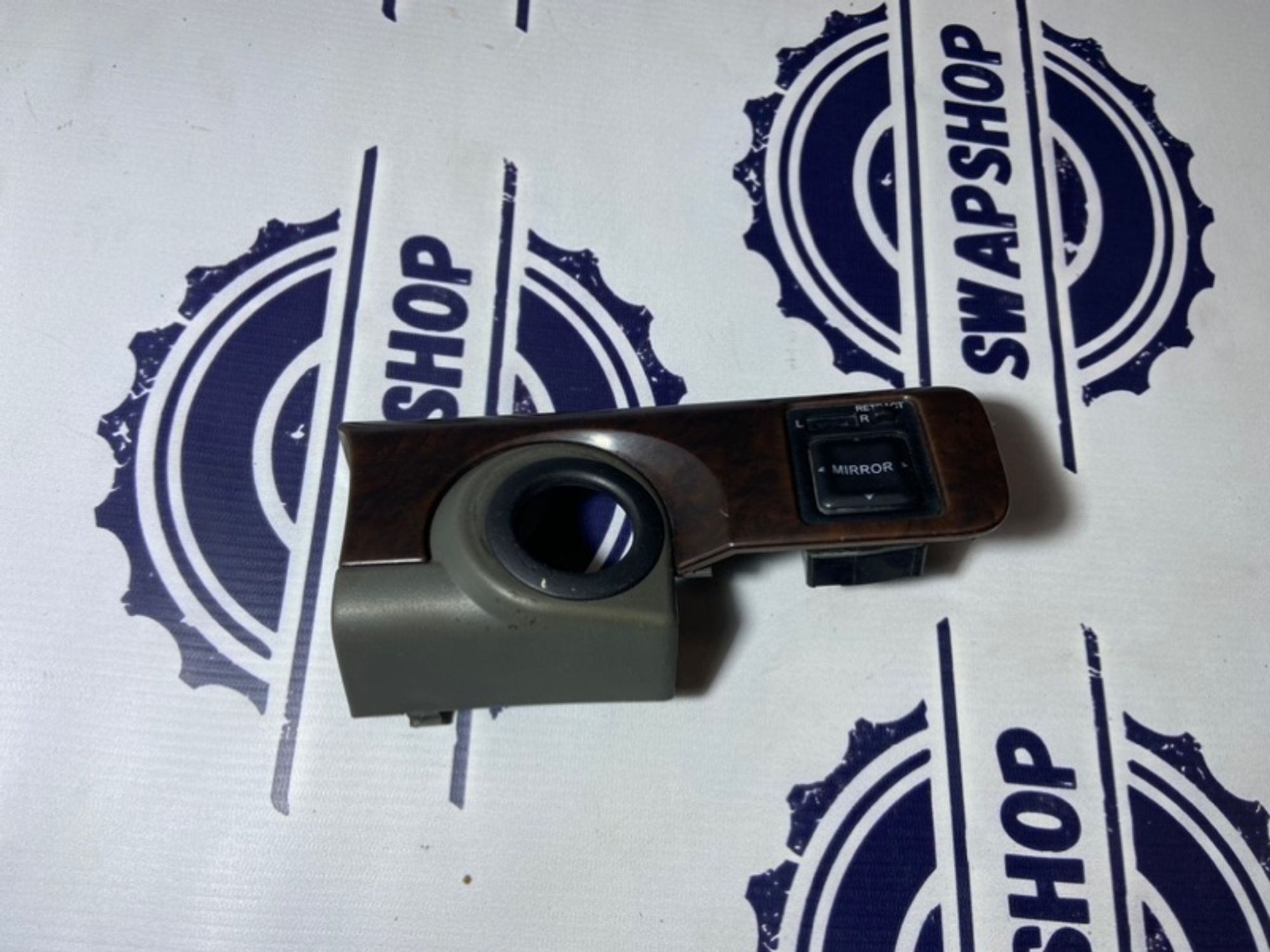 Консоль под рулевой колонкой Toyota Chaser 1997 5548022060E0 JZX100 1JZ-GE, 500 рублей, Сосновоборск