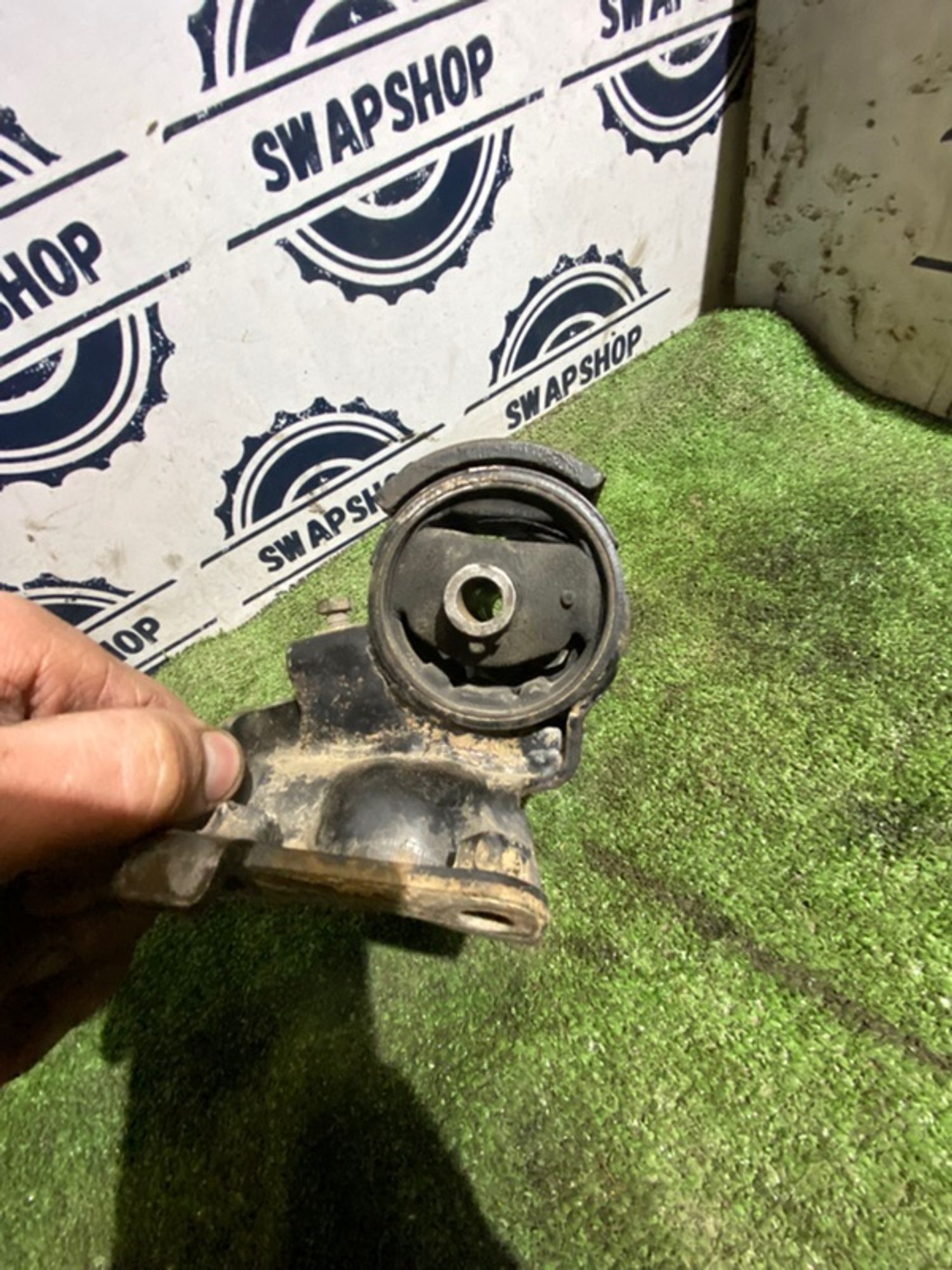Подушка АКПП toyota carina 1990 1237215150 AT170 5A-FE, 1000 рублей, Сосновоборск