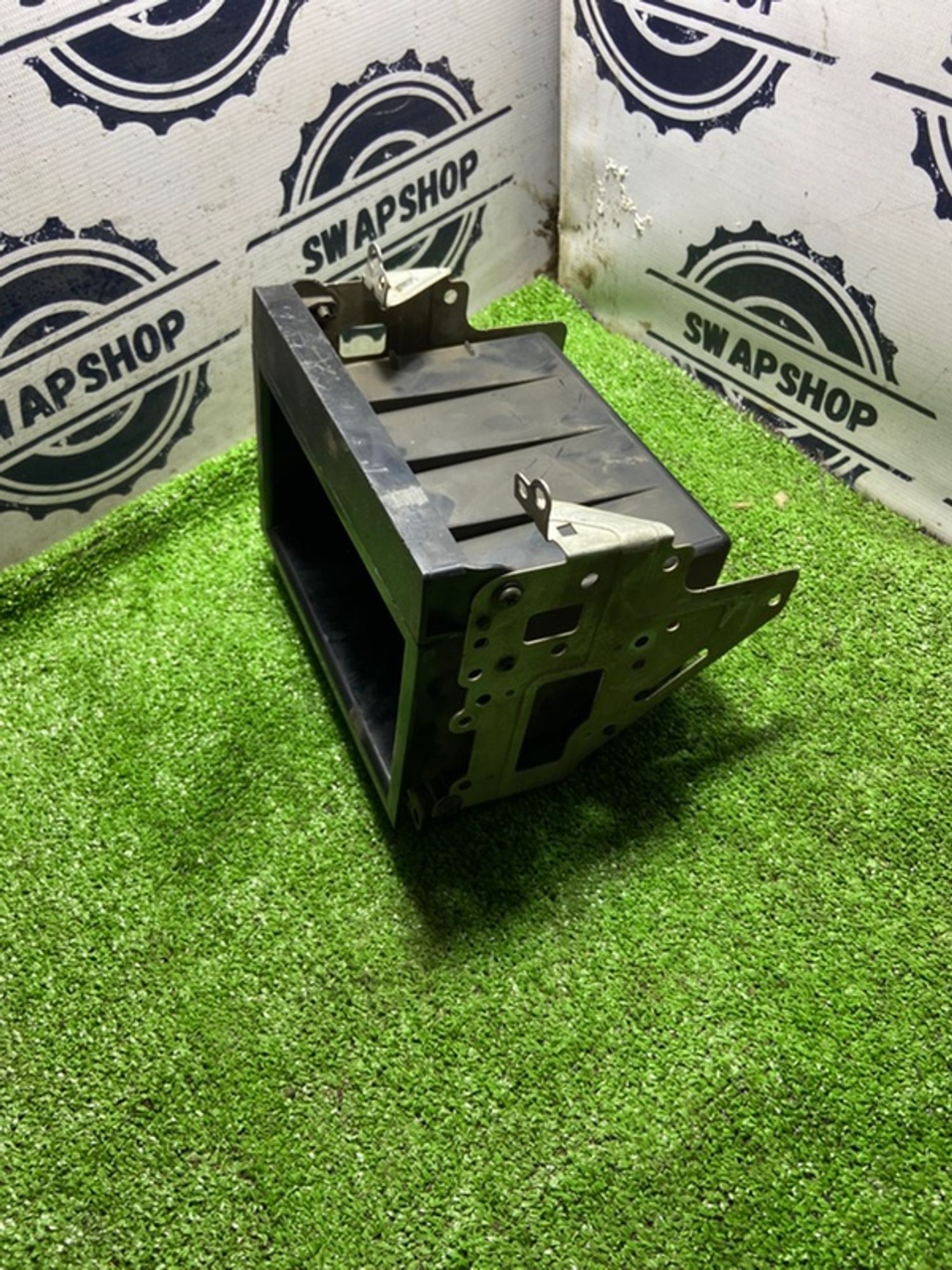 Крепление магнитофона Toyota sprinter 1992 5552116040 EE101, 800 рублей, Сосновоборск