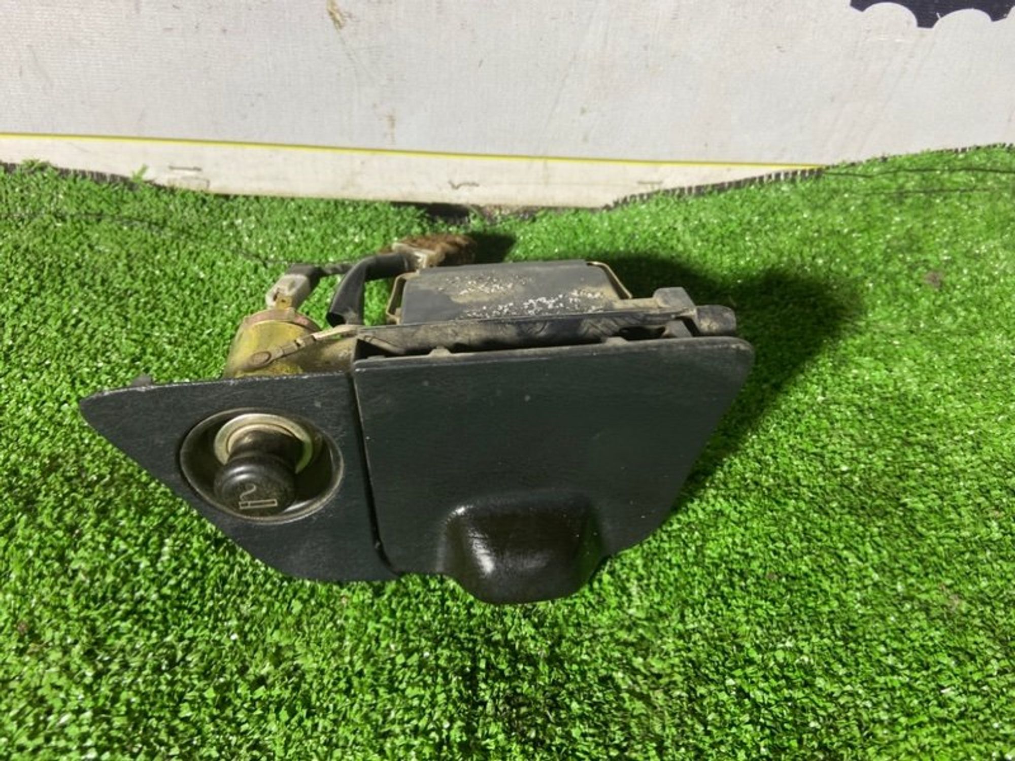 Пепельница Toyota carina 1993 7410420270 ST190, 800 рублей, Сосновоборск