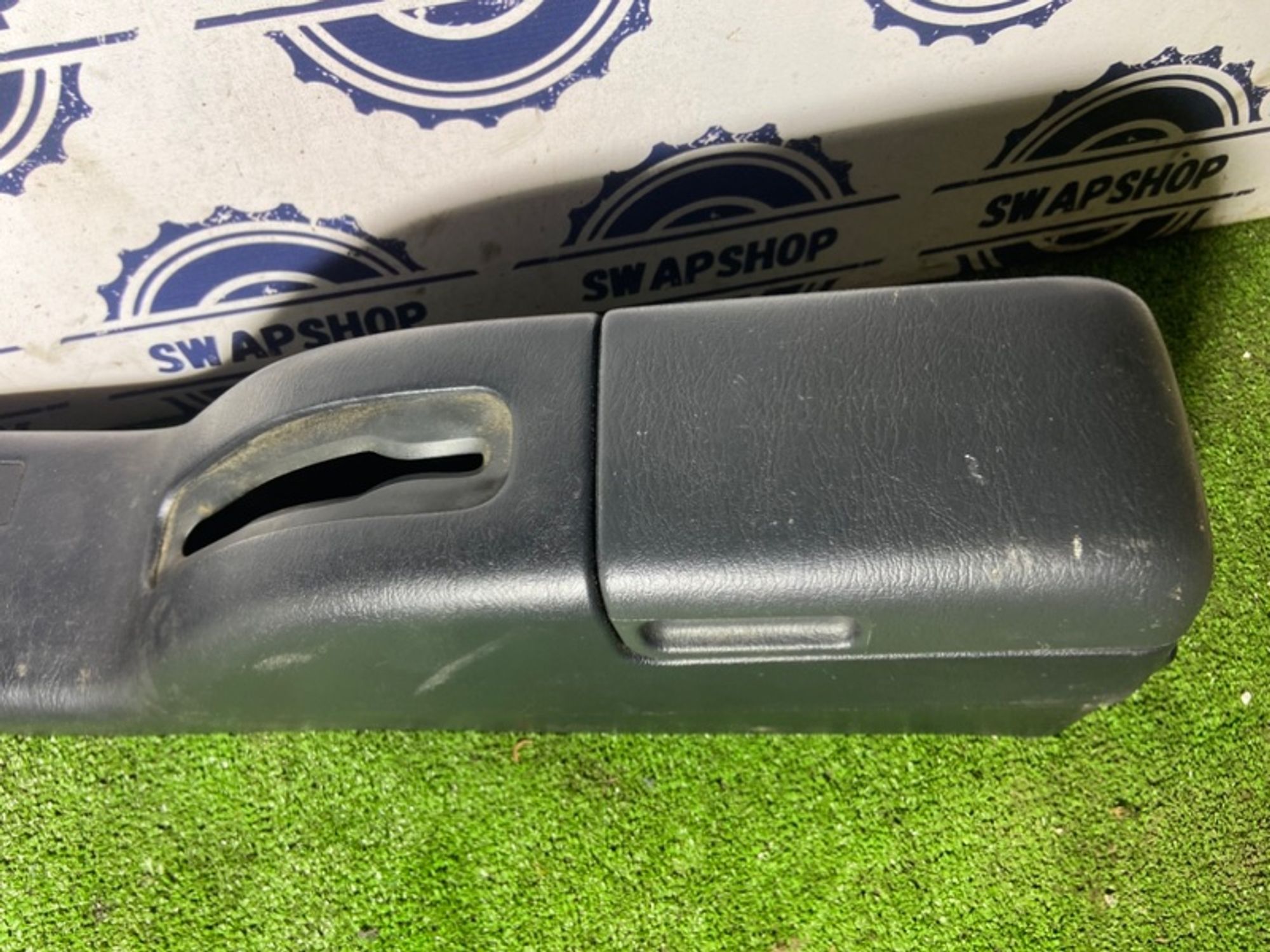 Подлокотник Toyota Corsa 1992 589011609001 EL43 5E-FE, 1600 рублей, Сосновоборск