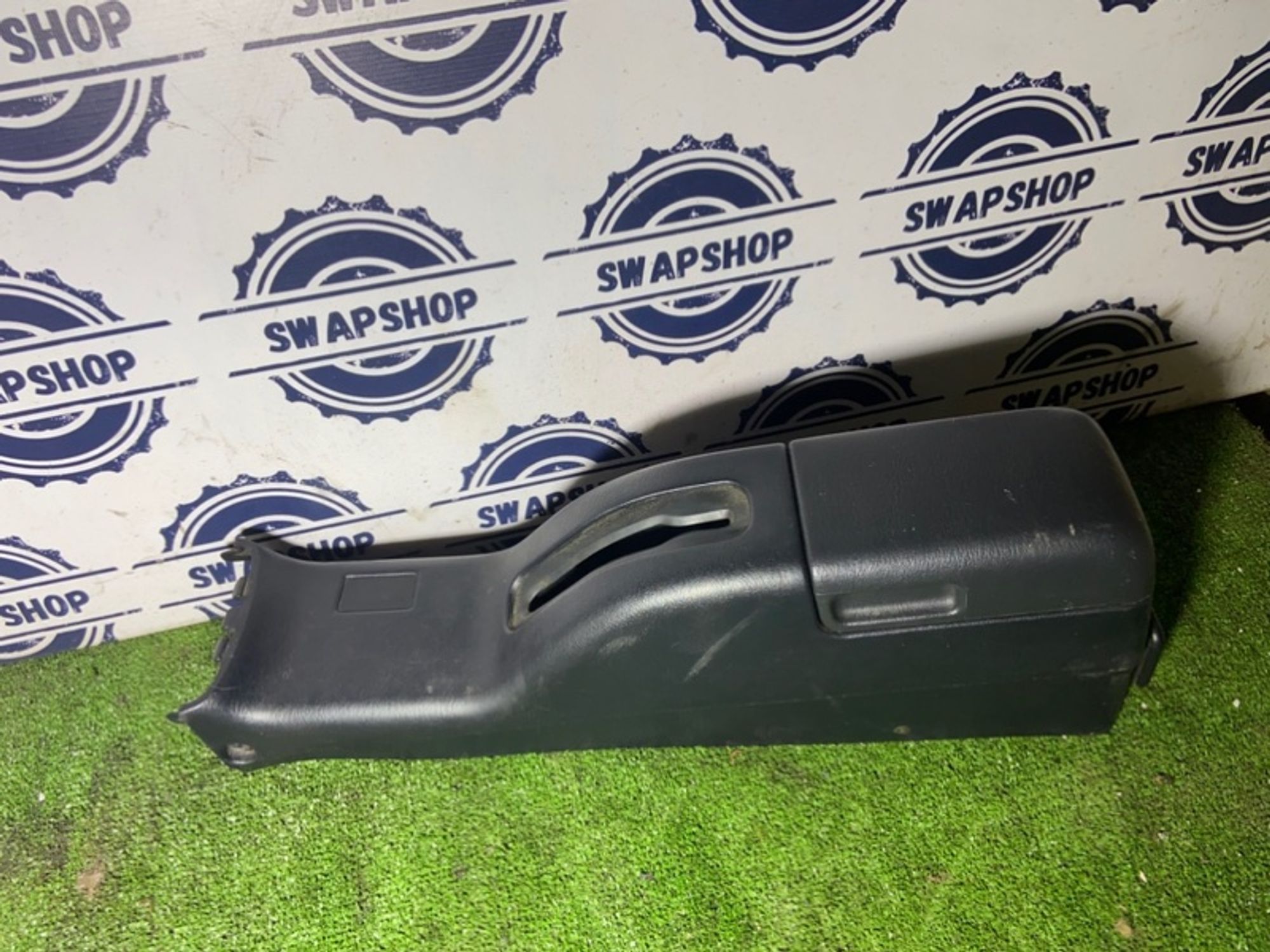 Подлокотник Toyota Corsa 1992 589011609001 EL43 5E-FE, 1600 рублей, Сосновоборск