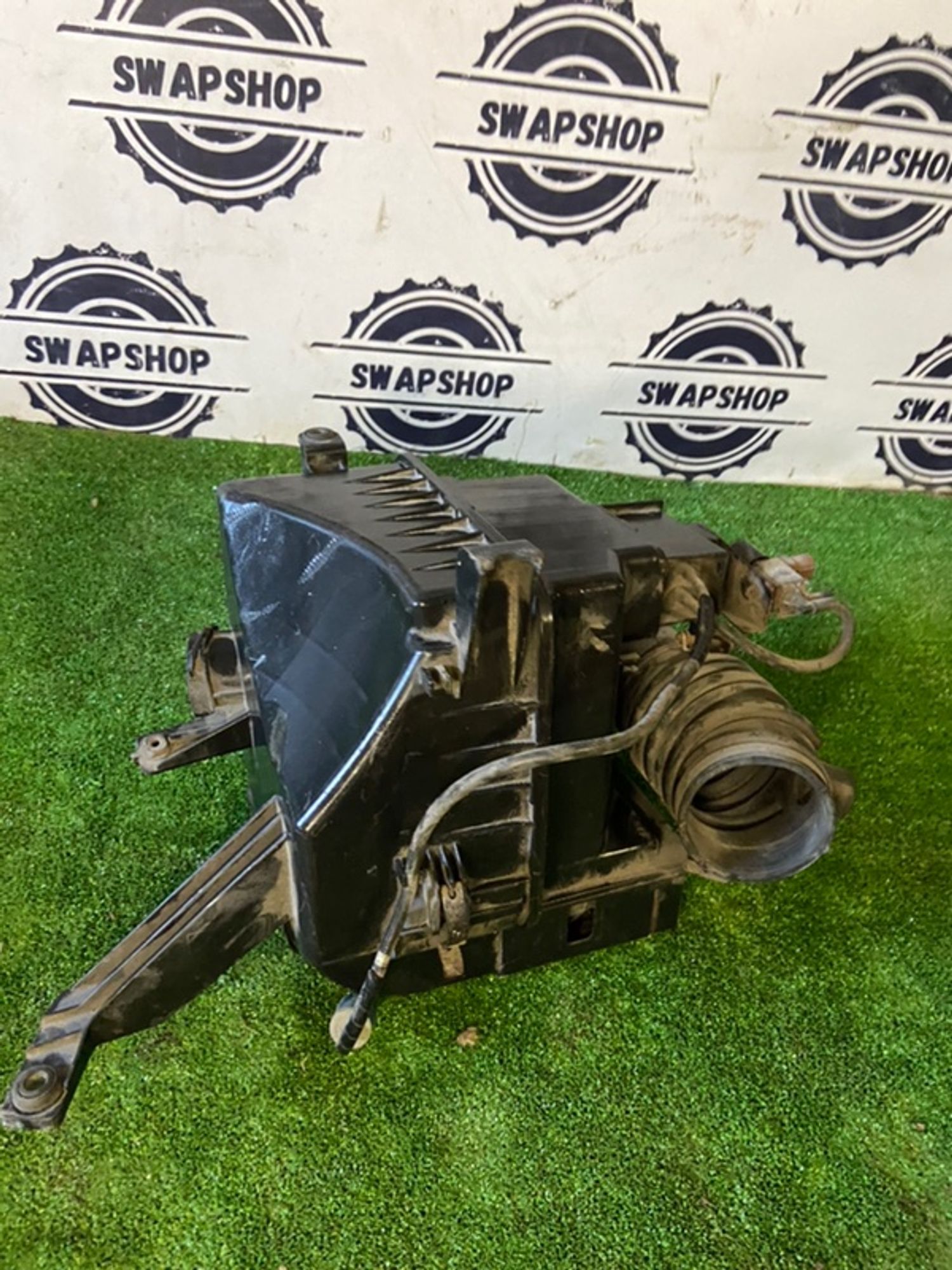 Корпус воздушного фильтра toyota aristo 1994 1770046140 JZS147 2J-GTE, 3000 рублей, Сосновоборск