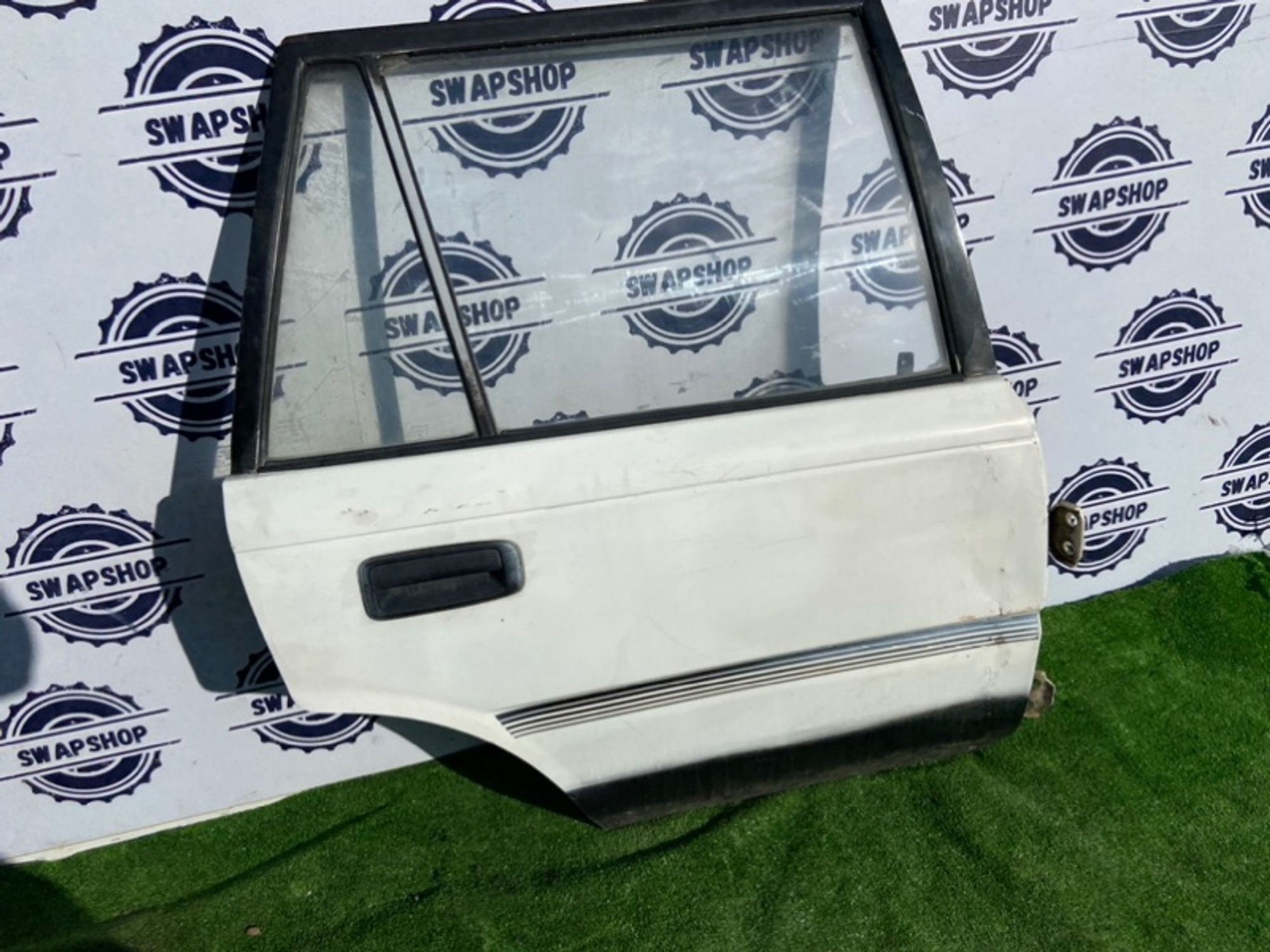 Дверь боковая Toyota sprinter 1990 6700313210 EE98 3E, задняя правая, 800 рублей, Сосновоборск