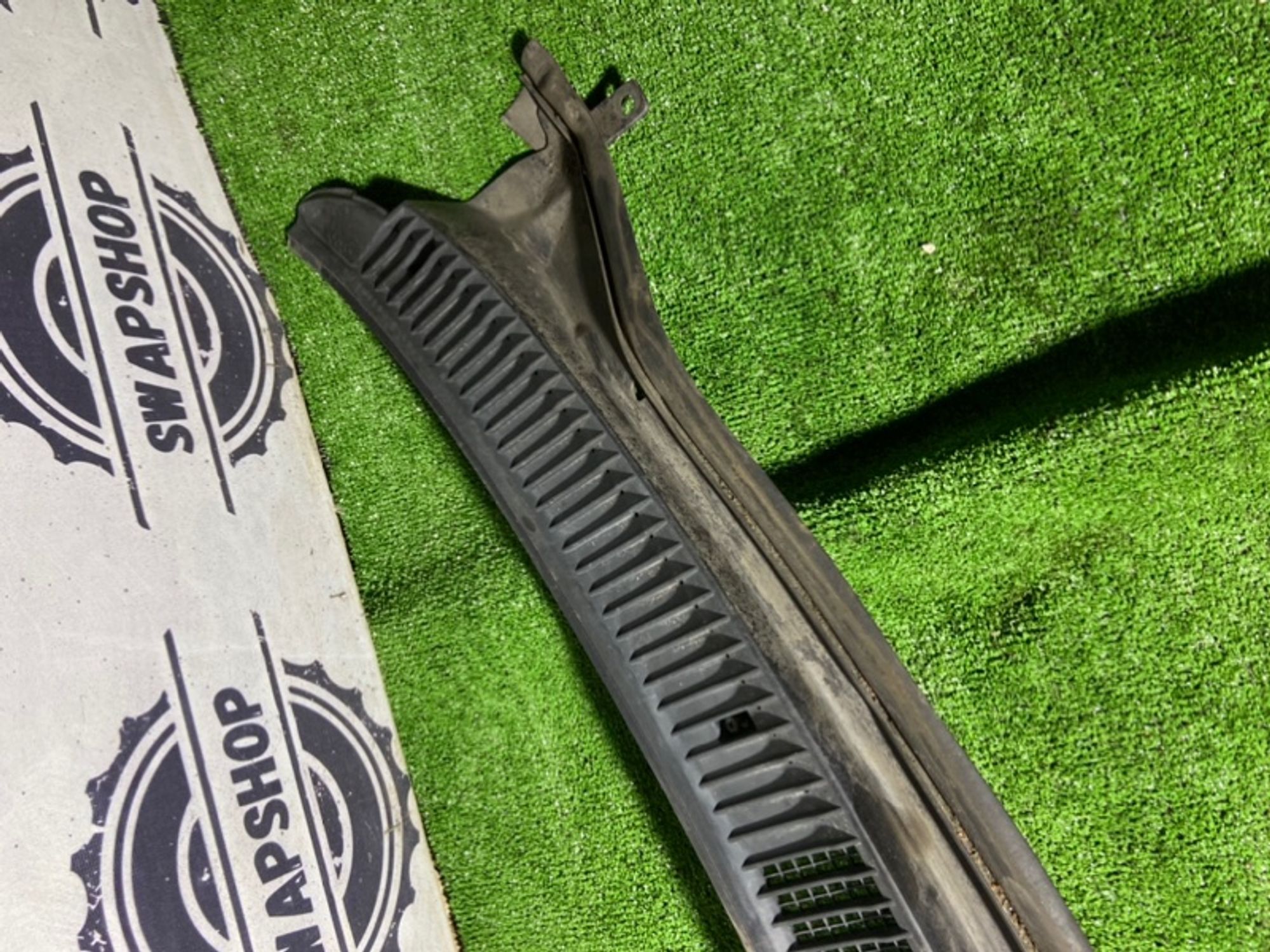 Решетка под лобовое стекло Toyota sprinter 1991 5570812080 CE100 2C, 500 рублей, Сосновоборск