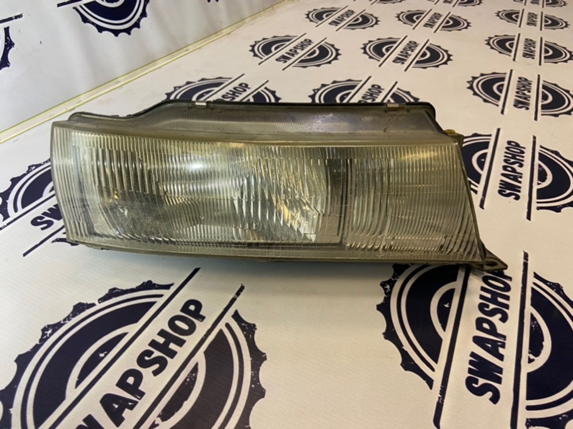 Фара галогеновая Toyota Chaser 1993 8113022660 JZX90 1JZ-GE, передняя правая, 1500 рублей, Сосновоборск