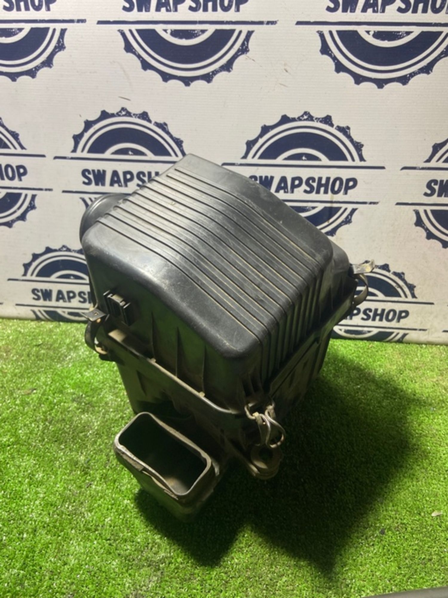 Корпус воздушного фильтра Toyota Corsa 1992 1770011710 EL43 5E-FE, 400 рублей, Сосновоборск