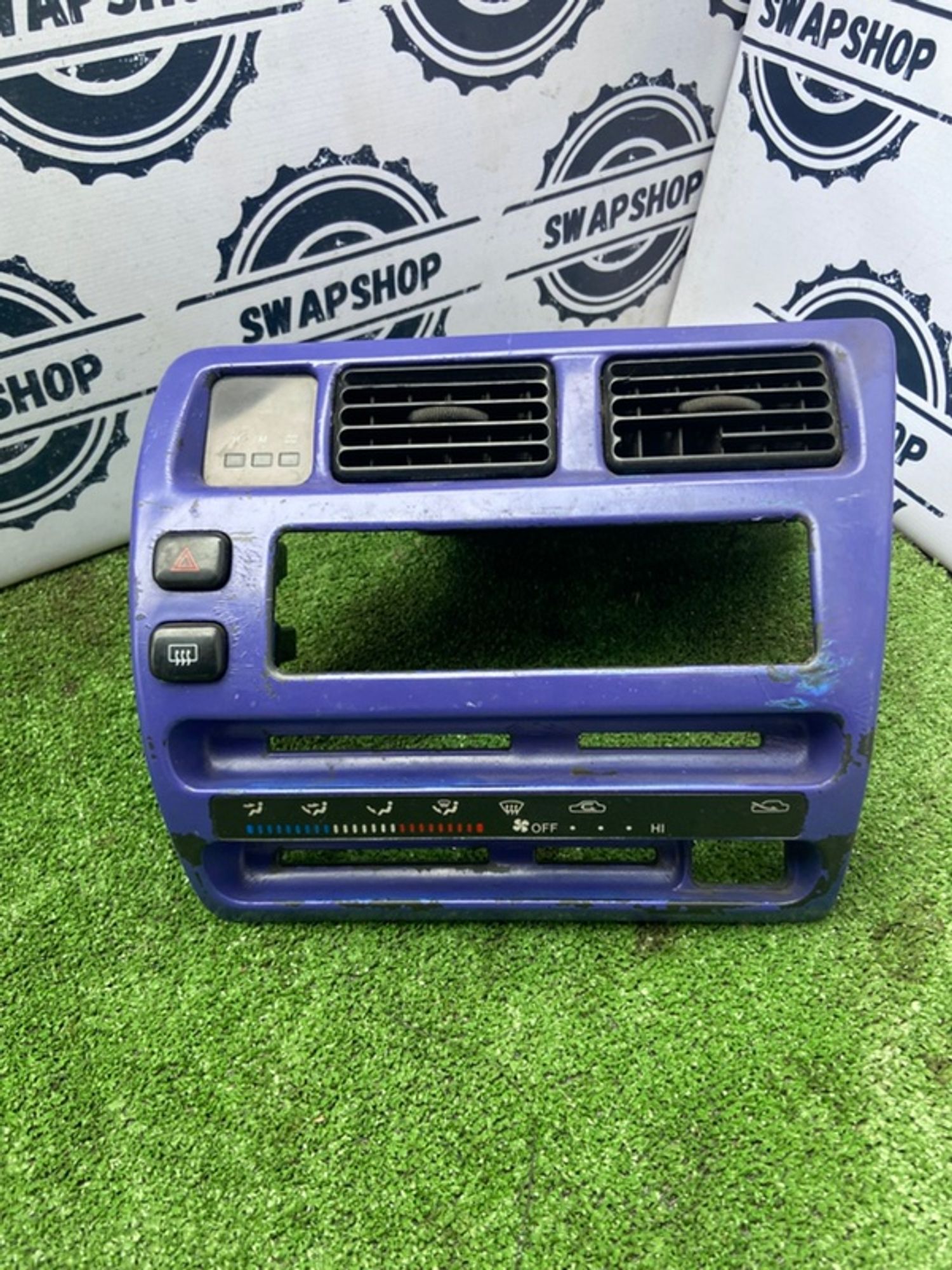 Консоль центральная Toyota sprinter 1994 5540512700 AE100 4A-FE, 1000 рублей, Сосновоборск