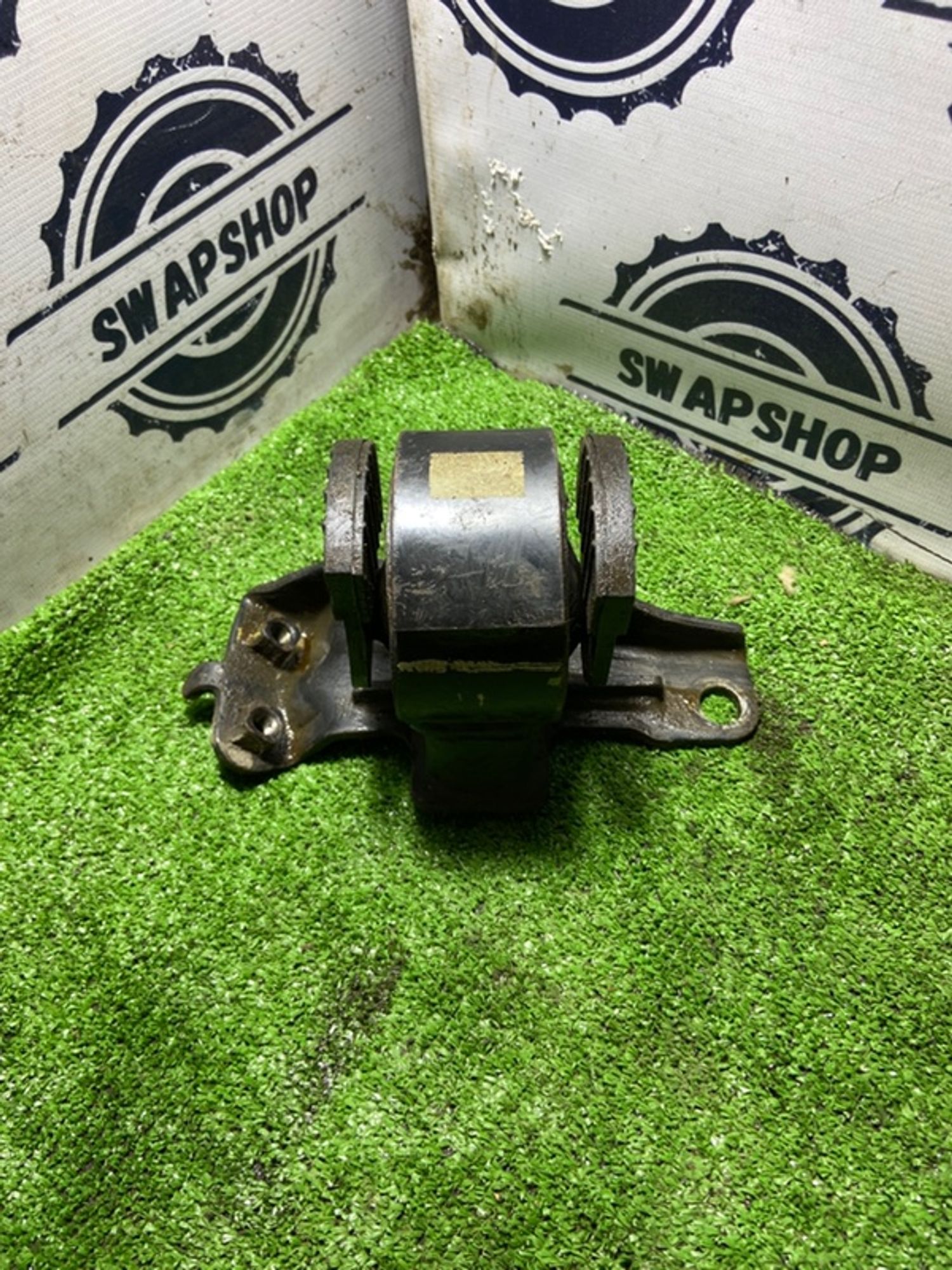 Подушка АКПП Toyota sprinter 1992 1237211250 EE101, 700 рублей, Сосновоборск