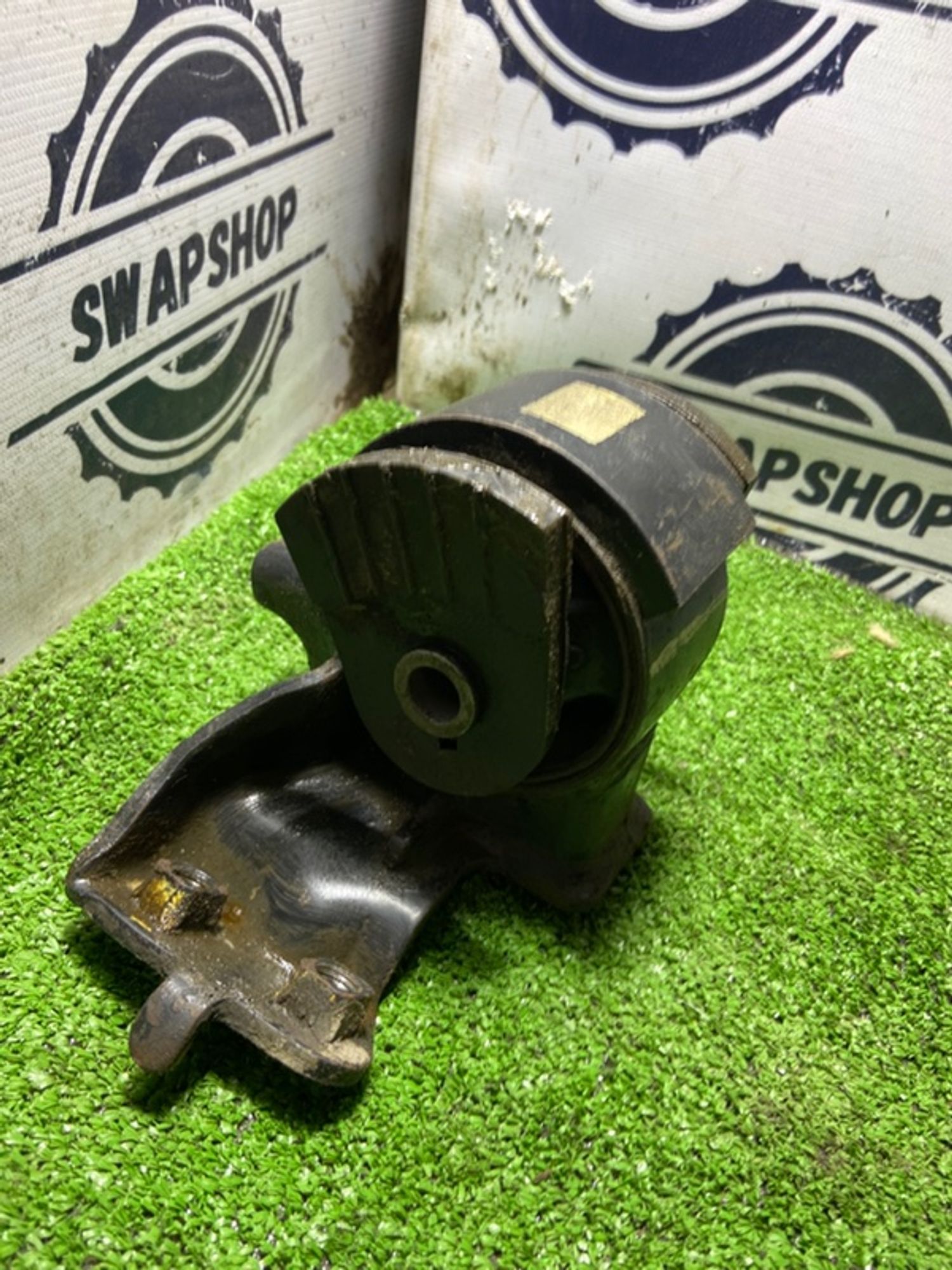Подушка АКПП Toyota sprinter 1992 1237211250 EE101, 700 рублей, Сосновоборск