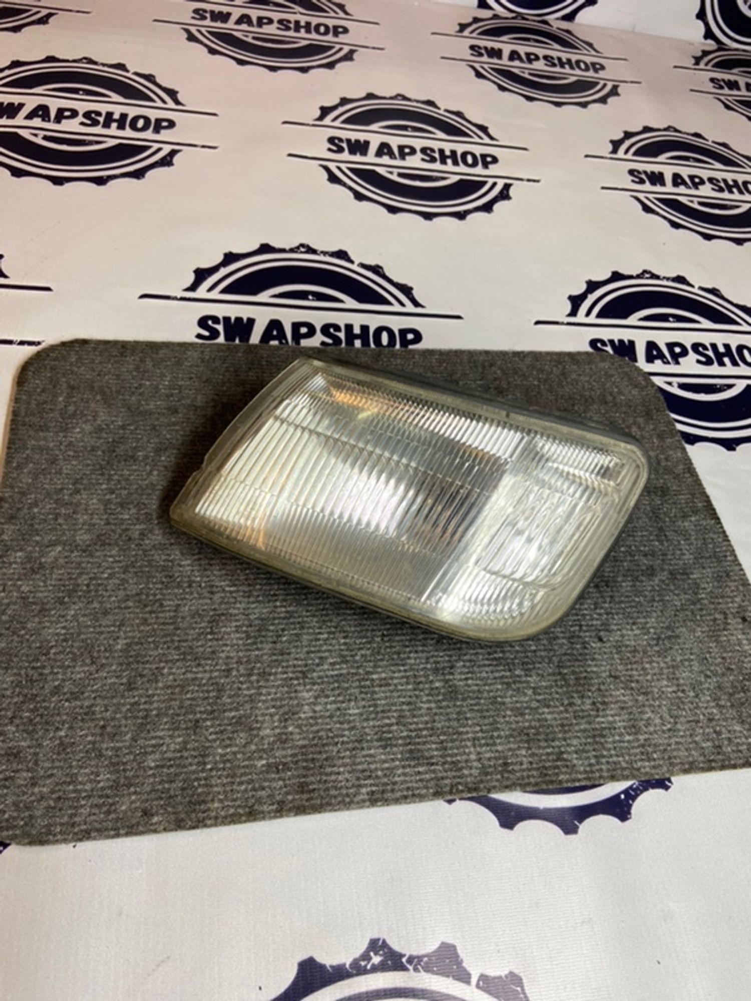 Габарит mitsubishi rvr MB859217, 500 рублей, Сосновоборск