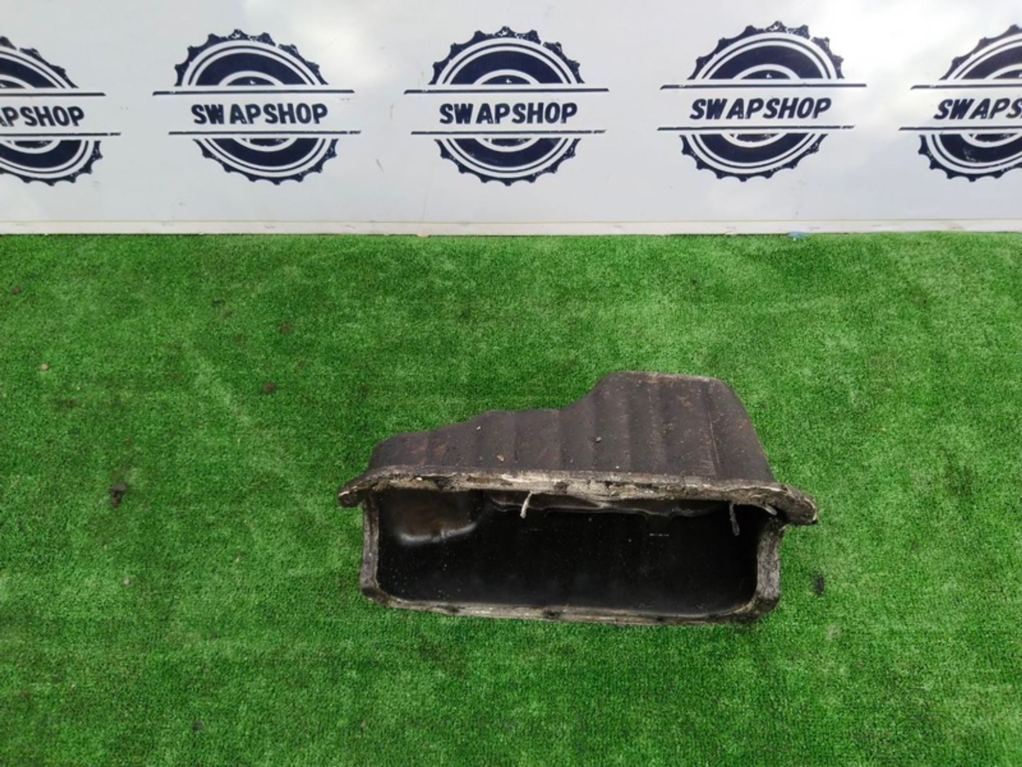 Поддон двигателя Toyota sprinter 1990 1352111010 EE98 3E, 700 рублей, Сосновоборск