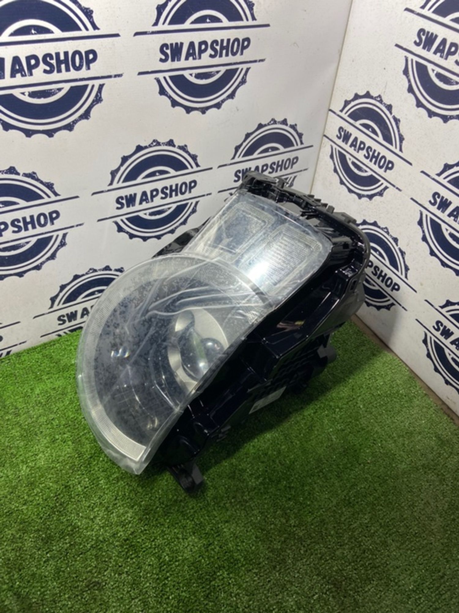 Фара светодиодная Land Rover Defender 2022 L8B213W030EF, передняя правая, 99000 рублей, Сосновоборск