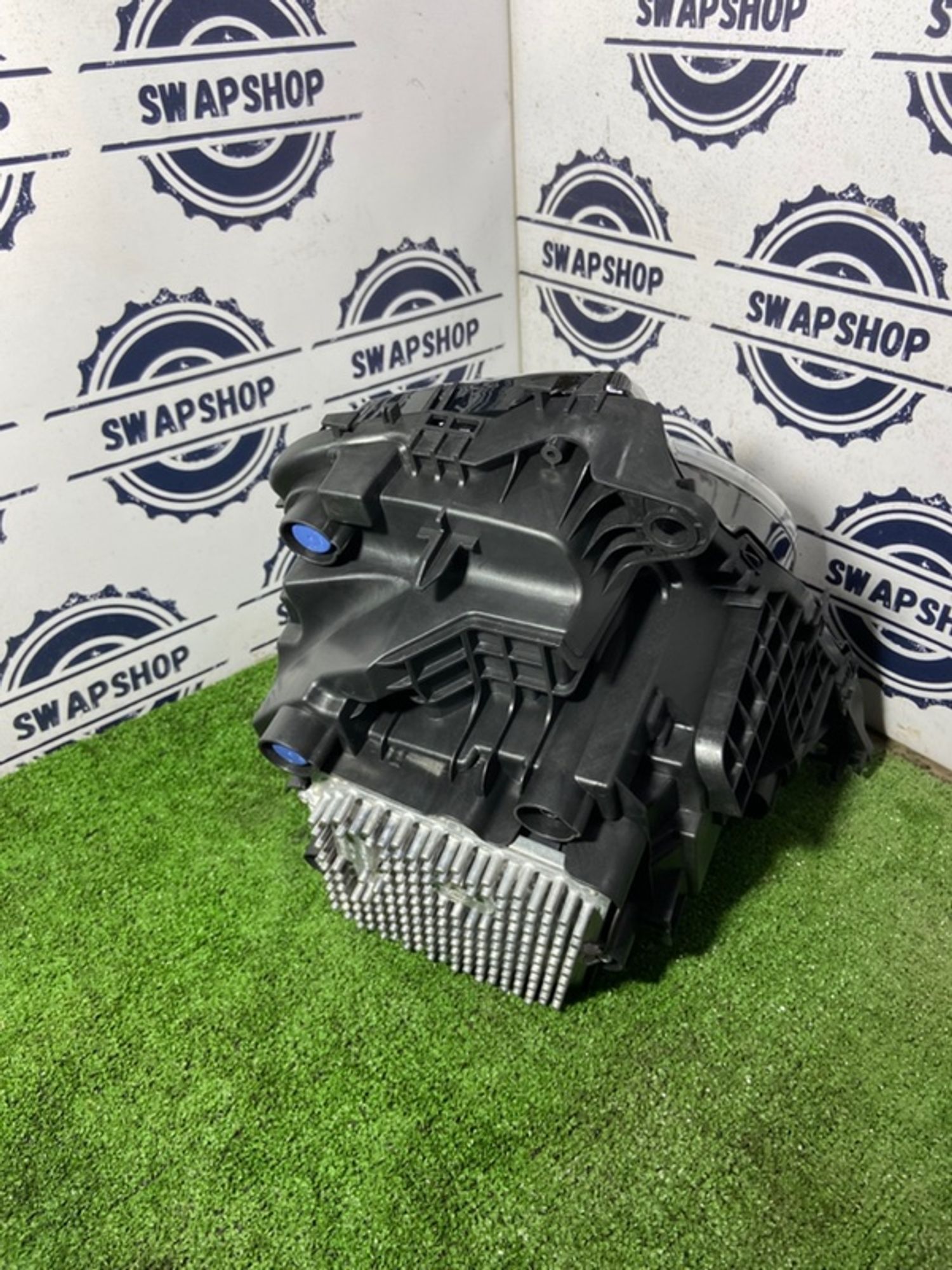 Фара светодиодная Land Rover Defender 2022 L8B213W030EF, передняя правая, 99000 рублей, Сосновоборск
