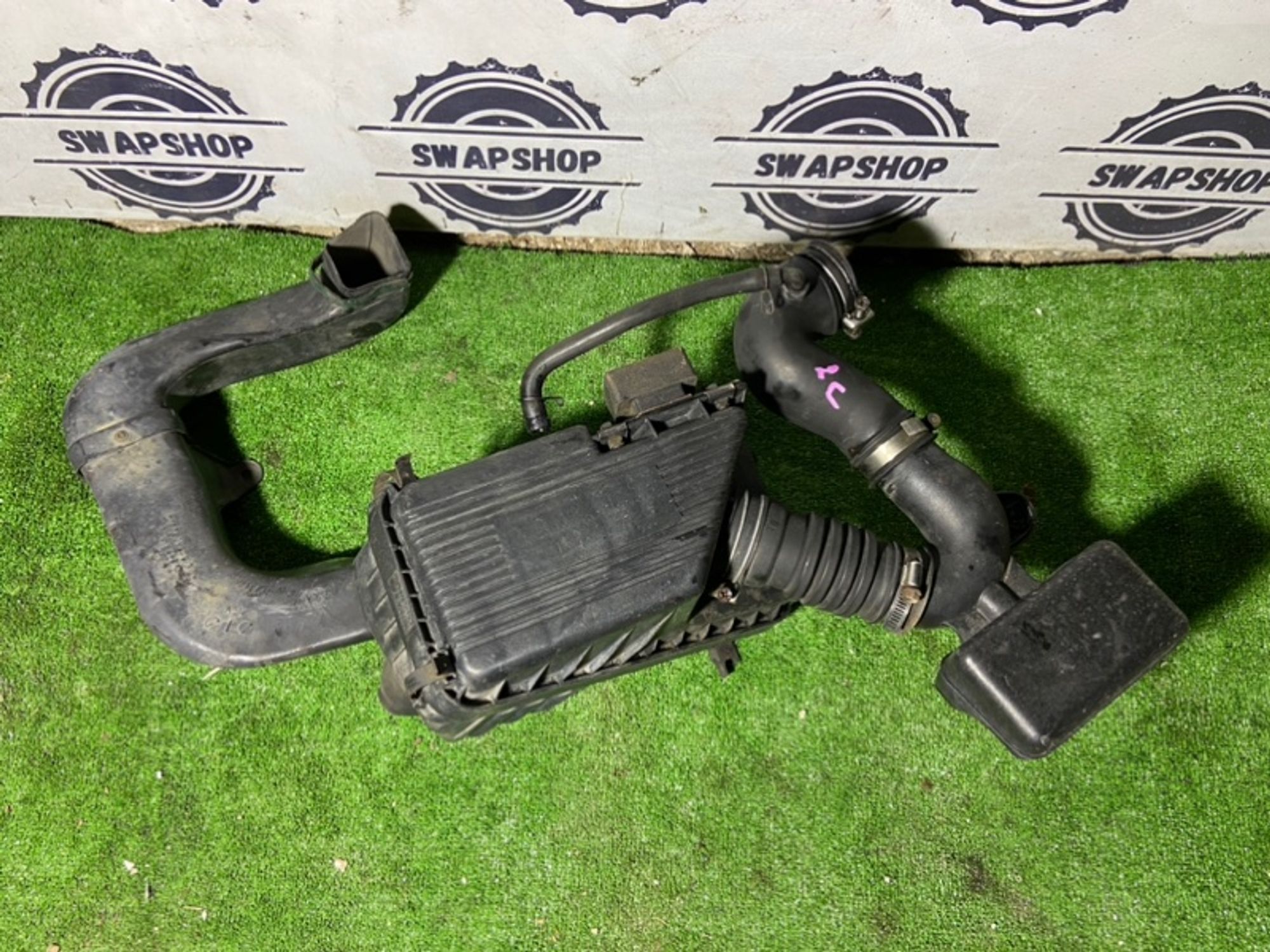Корпус воздушного фильтра Toyota sprinter 1991 1770064270 CE100 2C, 1800 рублей, Сосновоборск