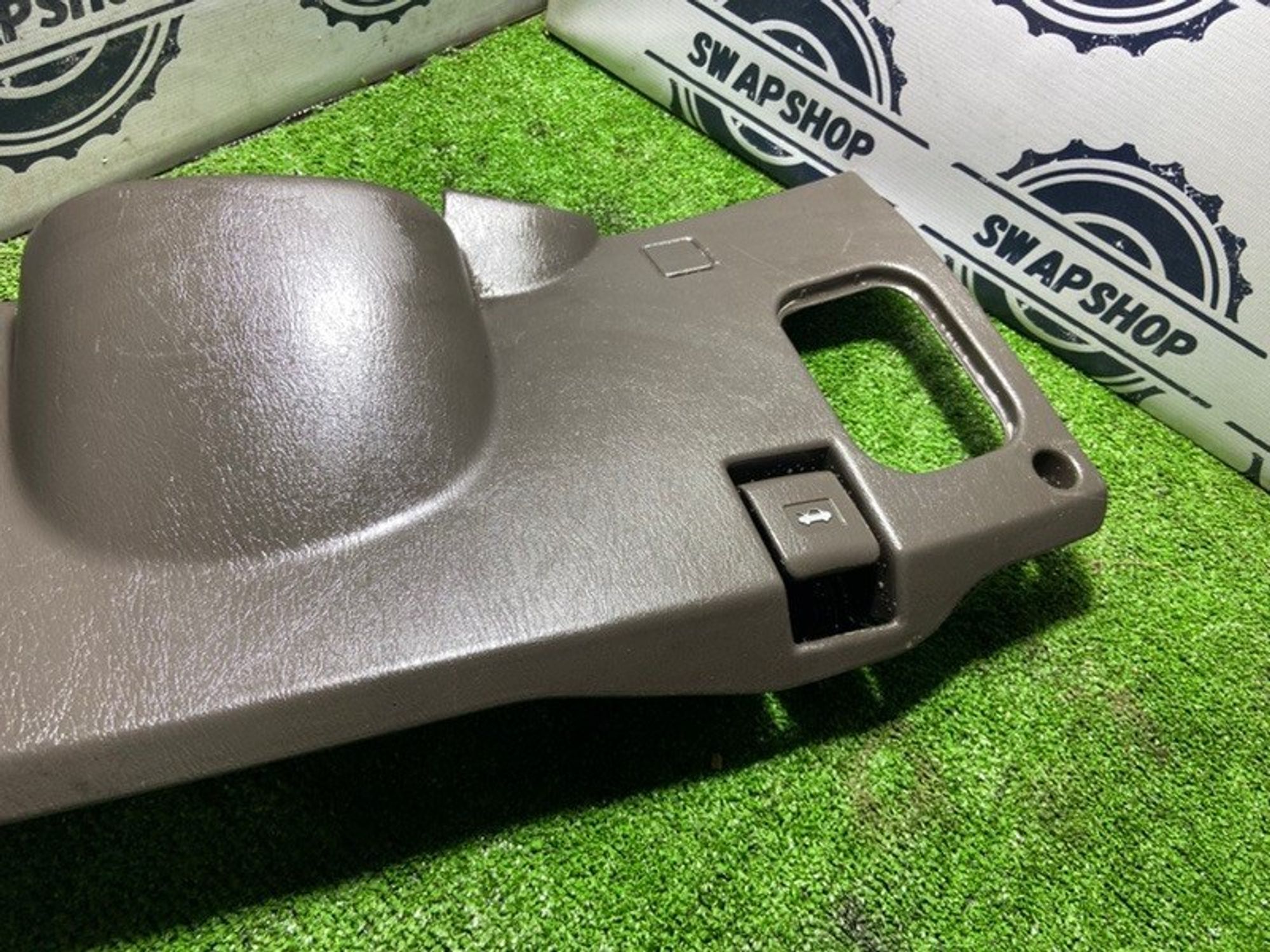 Консоль под рулевой колонкой Toyota Corona 1992 5543221010B1 AT190 4A-FE, 600 рублей, Сосновоборск