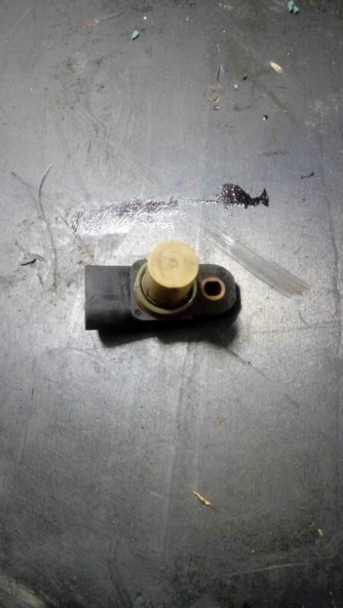 https://ycs.partsauto.market/partsauto-images/thmbs/43bd366054243a86b210ddb5f0dc1754/2f794f8f87bfc43024bd544a56aa555d/492d0bbcb4ccde102c311c3951293e06.jpg