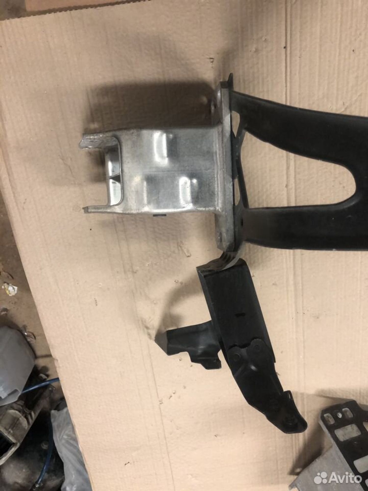 Кронштейн фары правый bmw 5 Е60 с усилителем, 4000 рублей, Москва