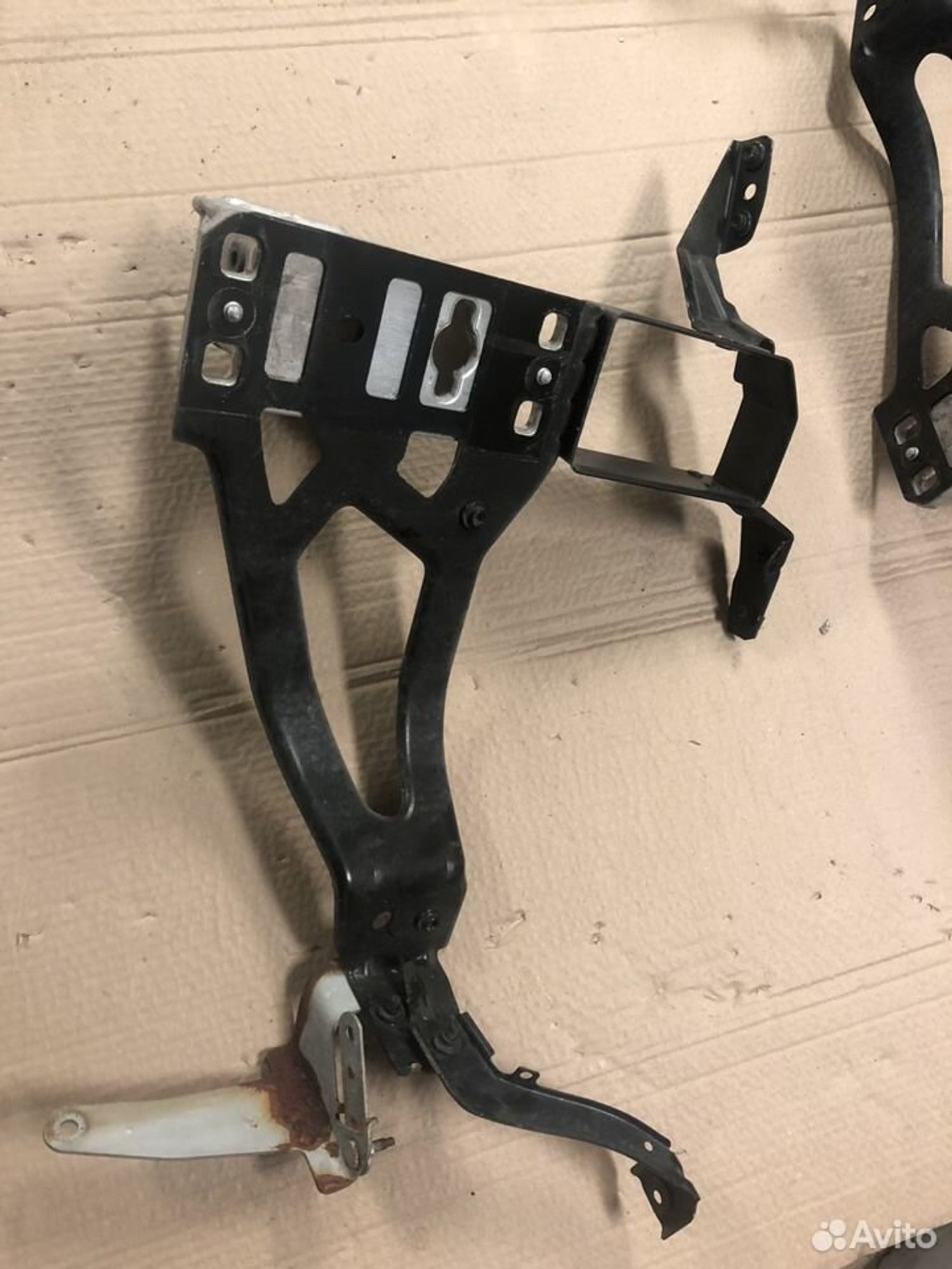 Кронштейн фары правый bmw 5 Е60 с усилителем, 4000 рублей, Москва