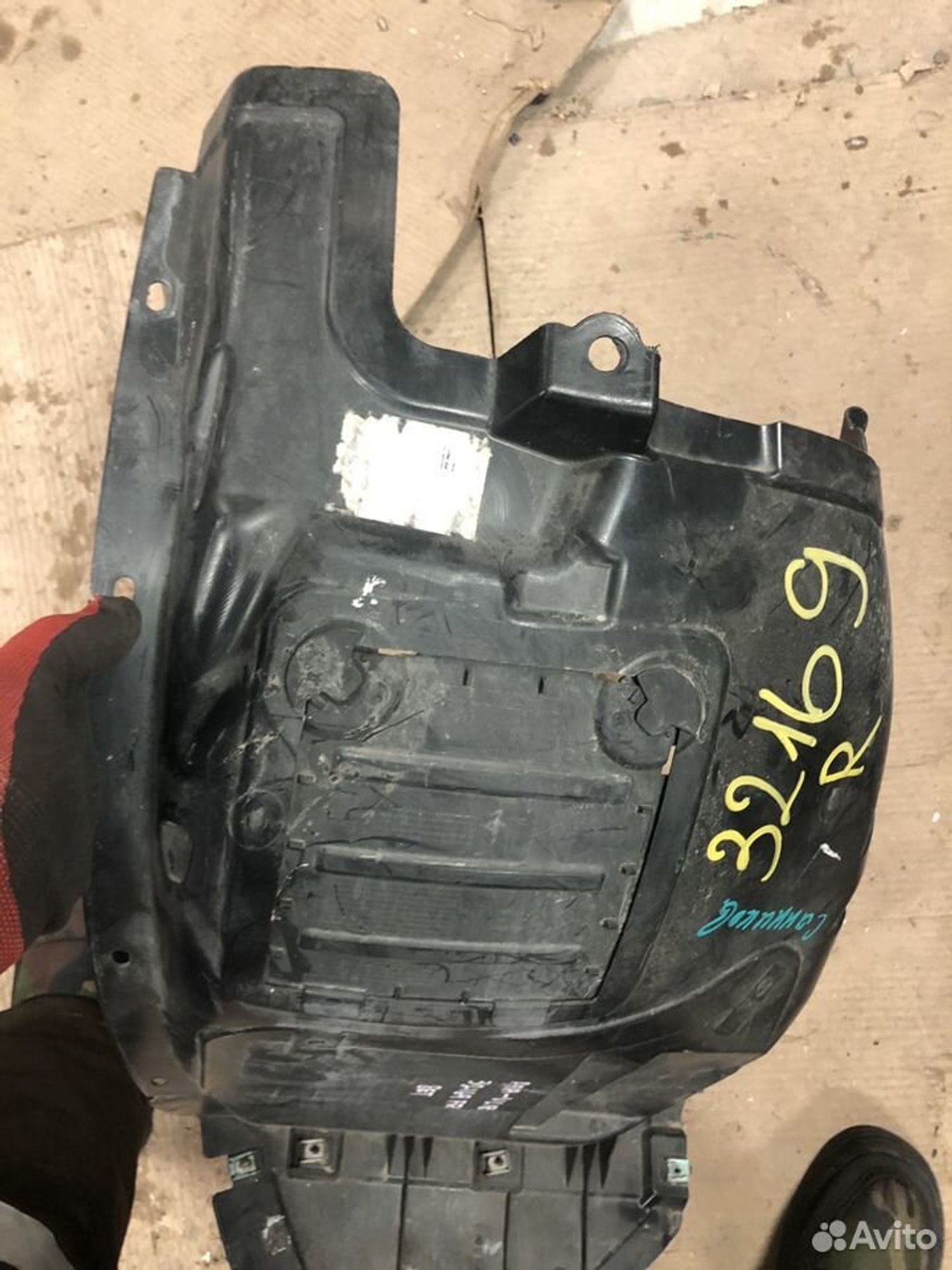 Подкрылок передний правый перед BMW X1 E84 2010, 4600 рублей, Москва