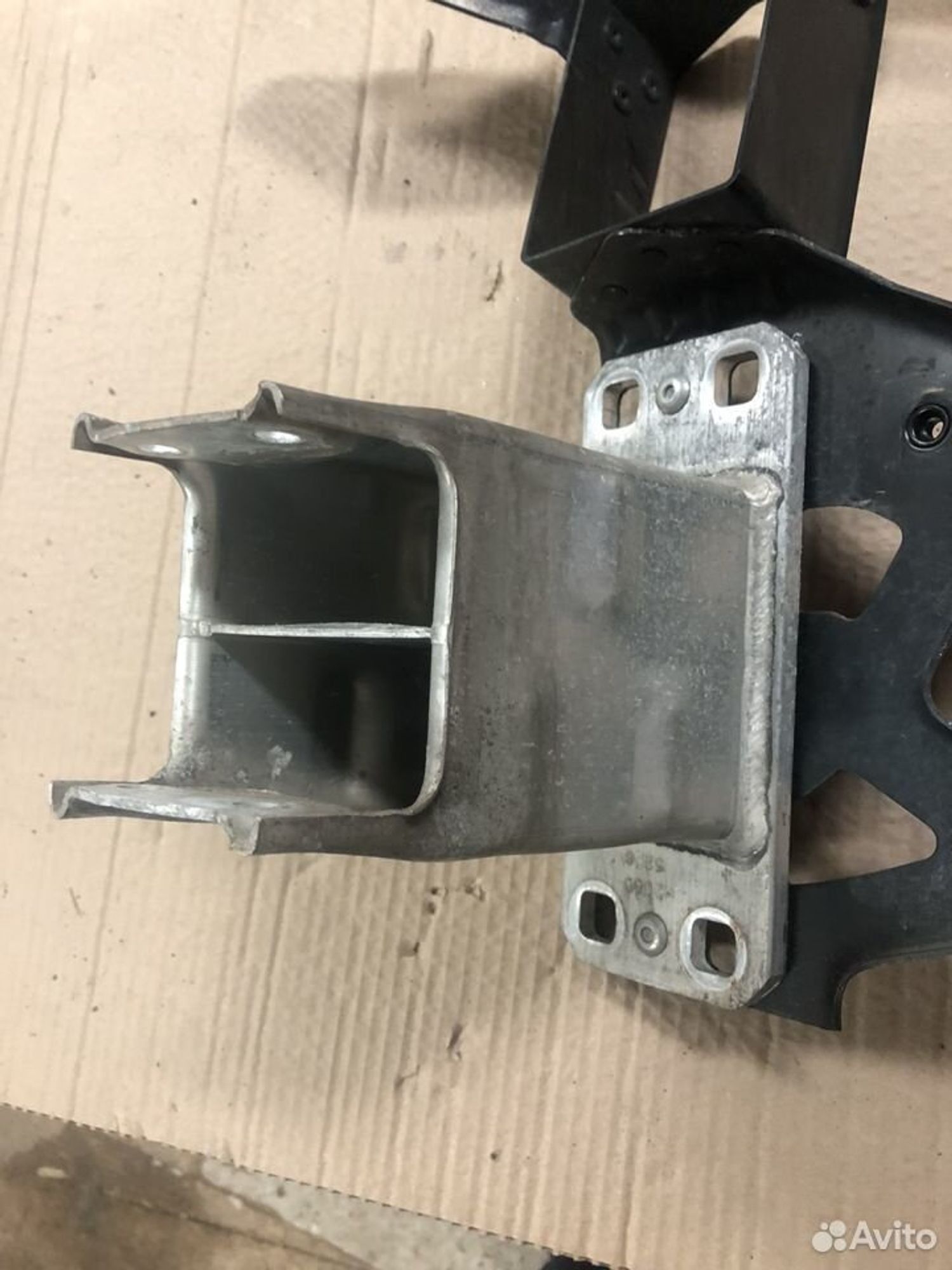 Кронштейн фары левый Bmw 5 E60, 4000 рублей, Москва