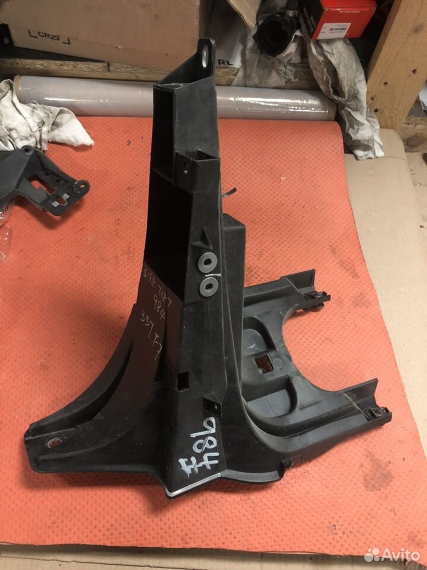 Кронштейн крыла BMW X5 E70 2008, 2500 рублей, Москва